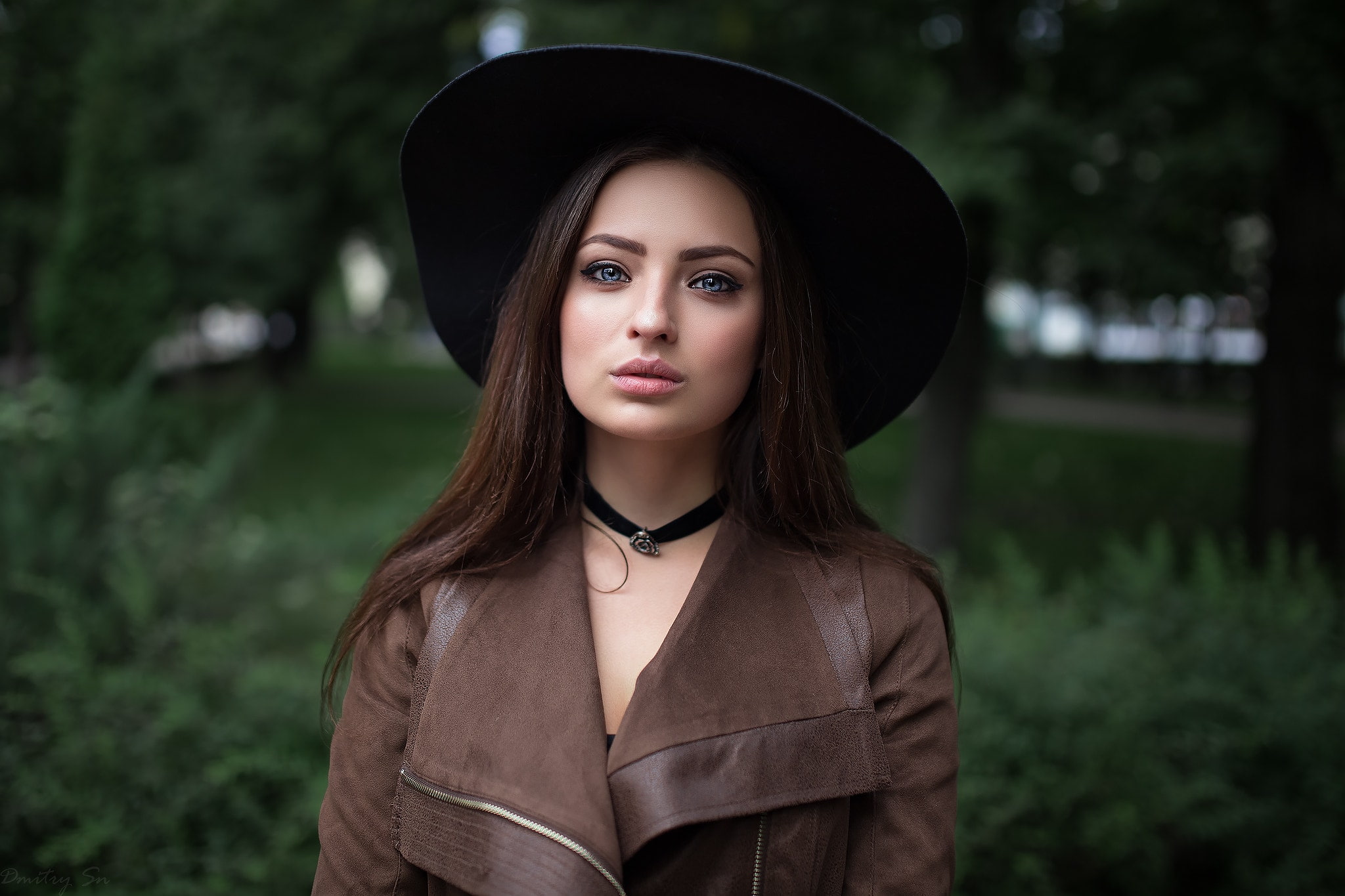 Dmitry Shulgin, 1080P, fashion, Veronica (Dmitry Sn), women, lifestyles, headshot, hair, depth of field, women outdoors, young adult, pink lipstick, looking at camera, HD Wallpaper