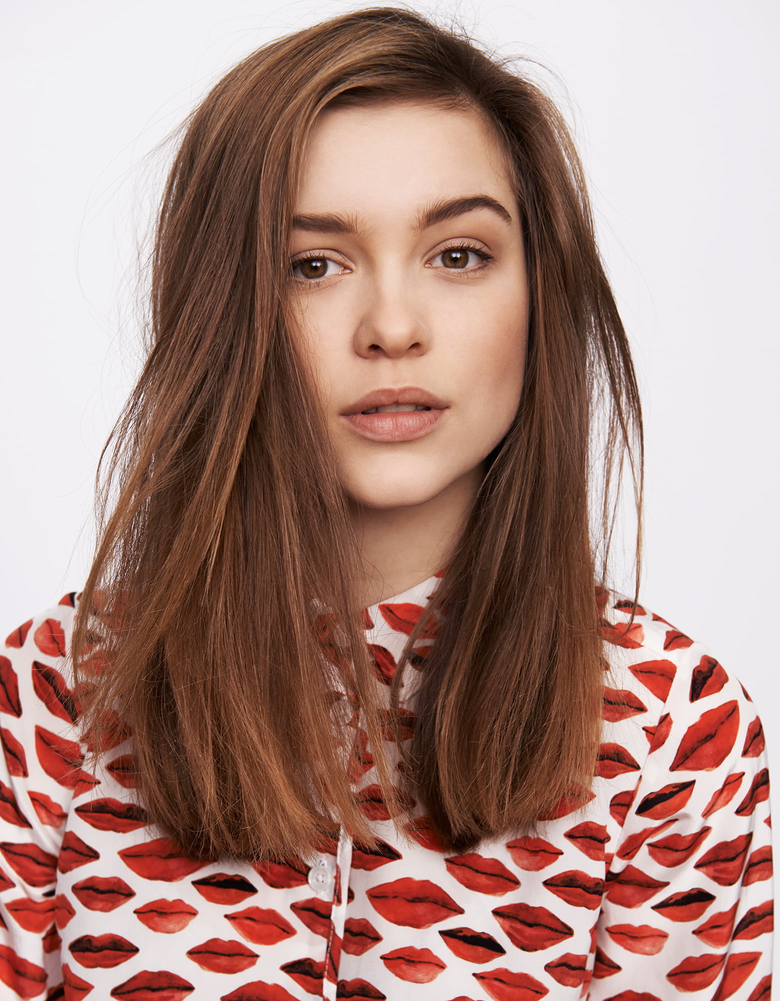 human face, beautiful woman, human hair, body part, brown hair, headshot, hairstyle, long hair, studio shot, women, looking at camera, 1080P, white background, Phone HD Wallpaper
