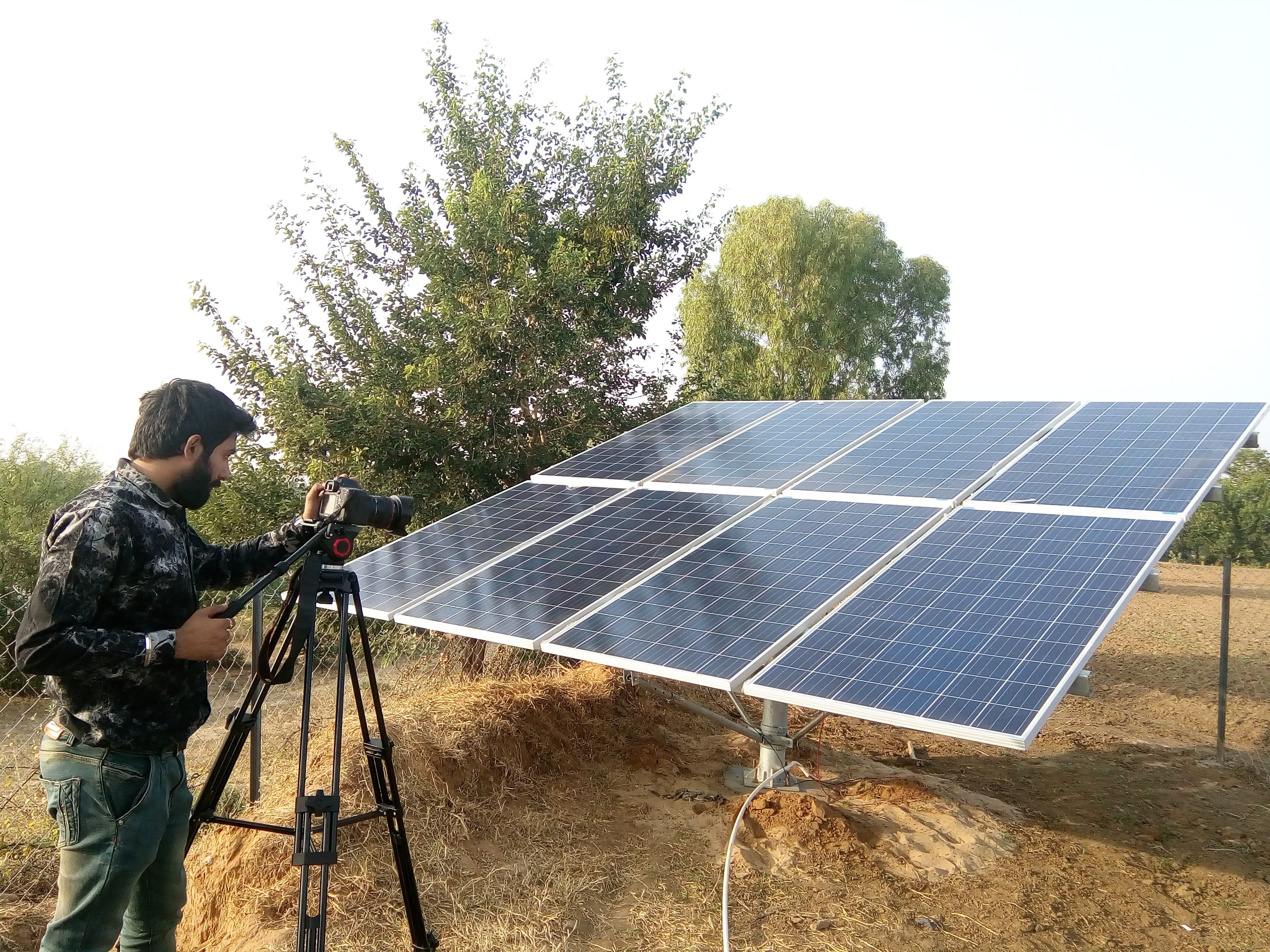 people, leisure activity, Video, alternative Energy, day, solar Panel, recycling, camera, equipment, shooting, production, fuel and Power Generation, men, HD Wallpaper
