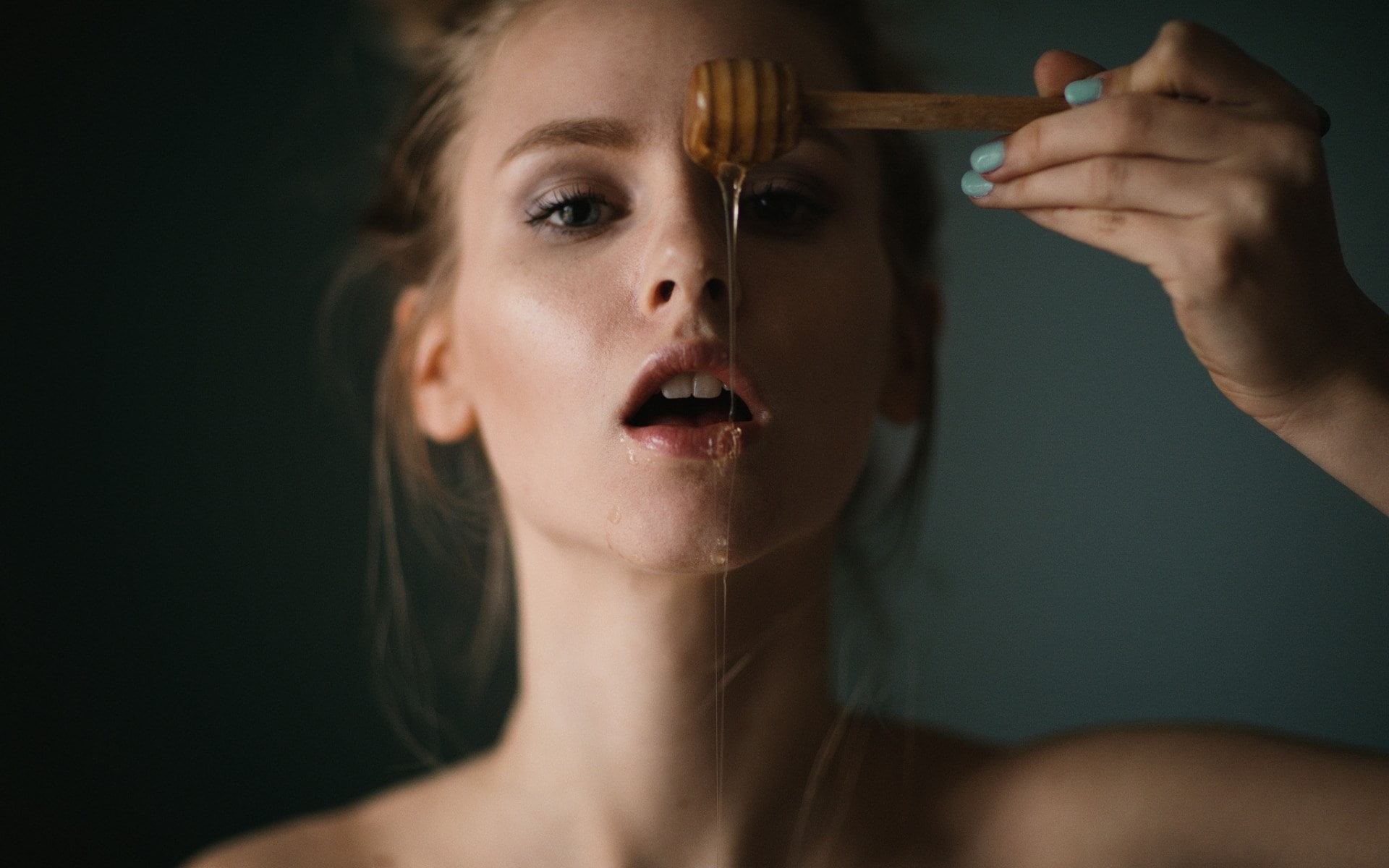 young adult, one person, body part, human face, beautiful woman, beauty, beautiful girl pic 1920x1200, make-up brush, close-up, human body part, preparation, HD Wallpaper