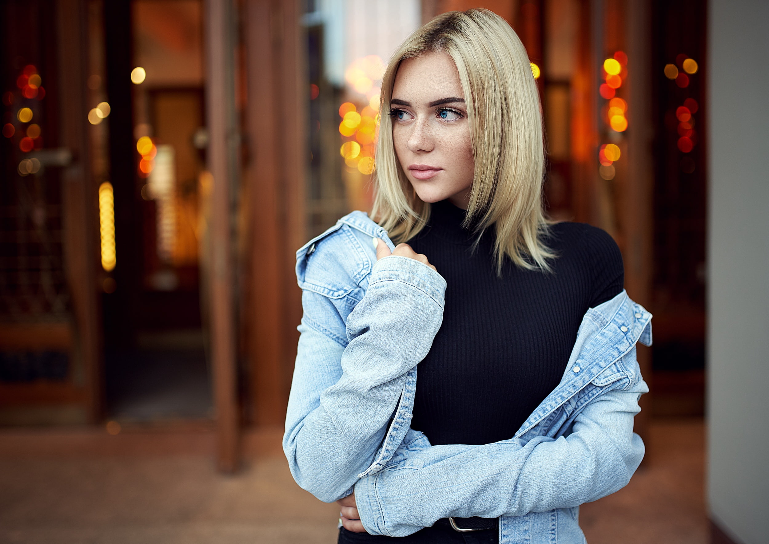 women outdoors, blonde, freckles, jeans jacket, 1080P, women, looking into the distance, model, portrait, turtlenecks, blue eyes, HD Wallpaper