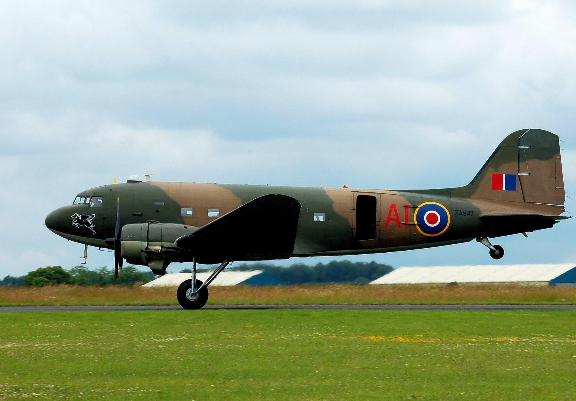 American, Li-2 (USSR), transport aircraft, short-haul, 1080P, with two piston engines, the sky, Douglas DC-3, HD Wallpaper