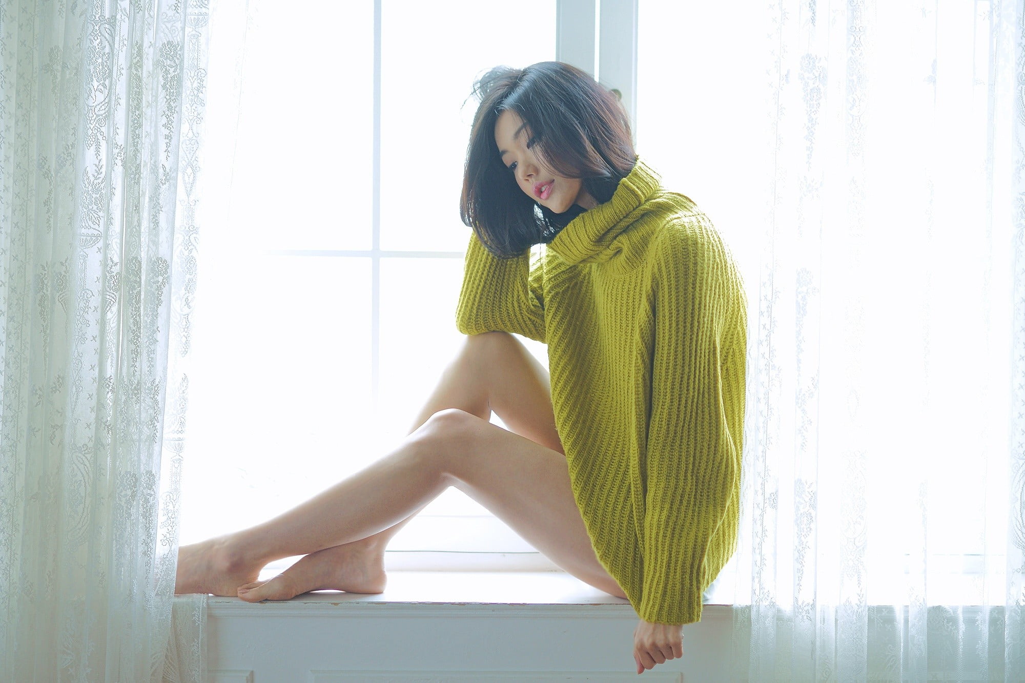 legs, women, window, 1080P, one person, young adult, young women, clothing, day, hairstyle, long hair, casual clothing, brunette, beautiful woman, indoors, HD Wallpaper