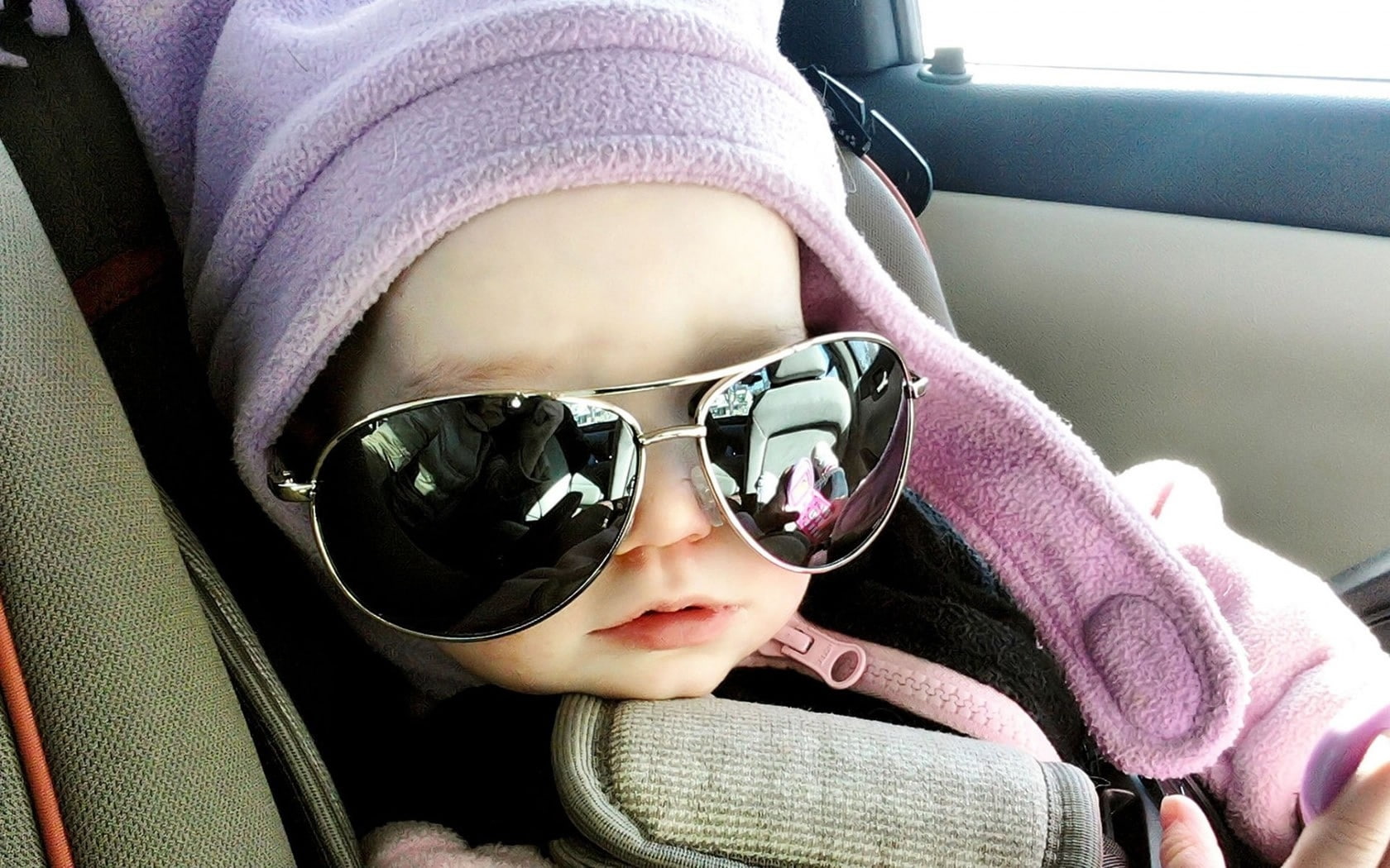 entertainment, sunglasses, reflections, funny, 720P, x, baby, aviators, hd, art, HD Wallpaper