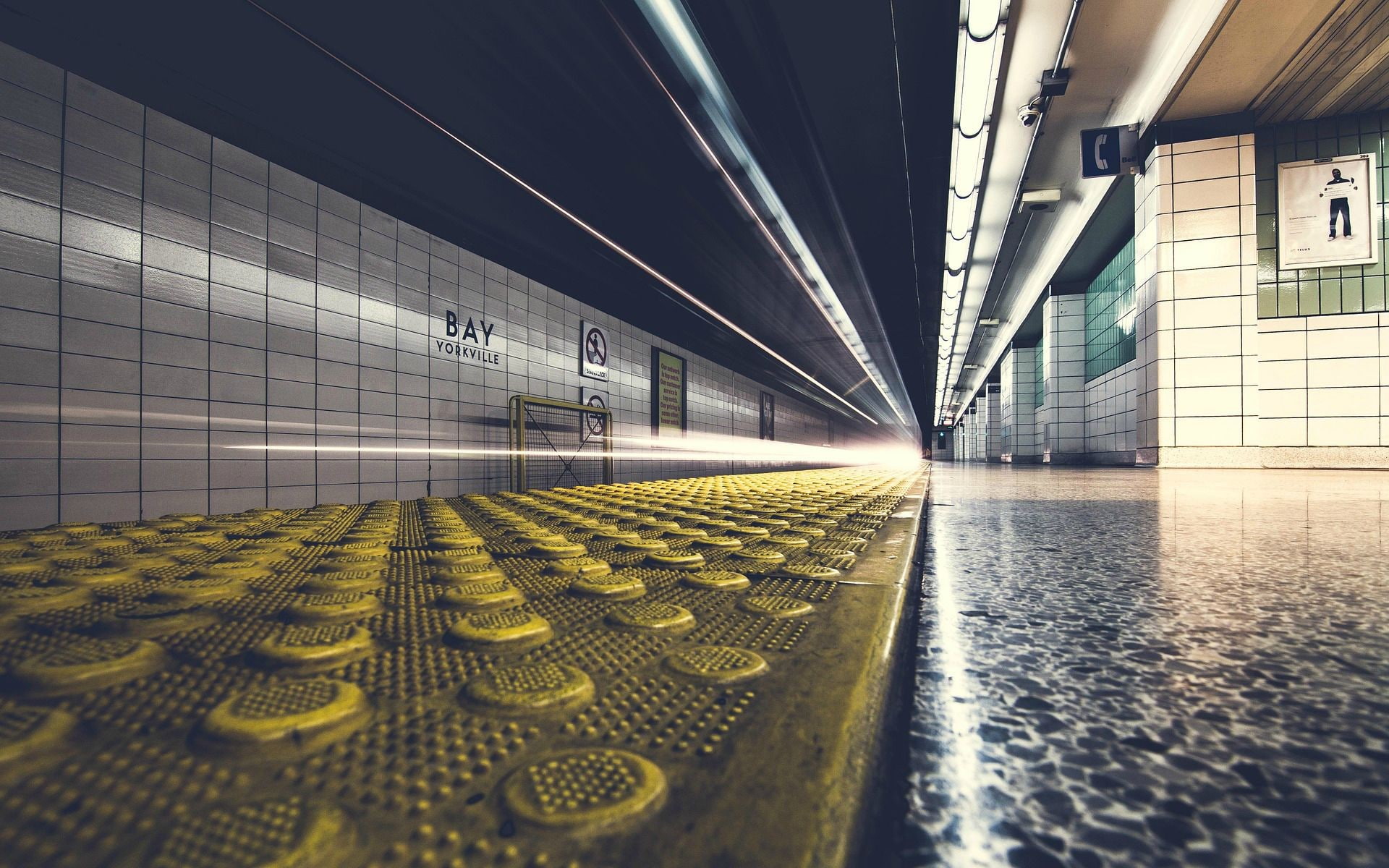 surface level, modern, illuminated, pattern, the way forward, subway, no people, yellow, empty, lighting equipment, tiled floor, transportation, building, HD Wallpaper