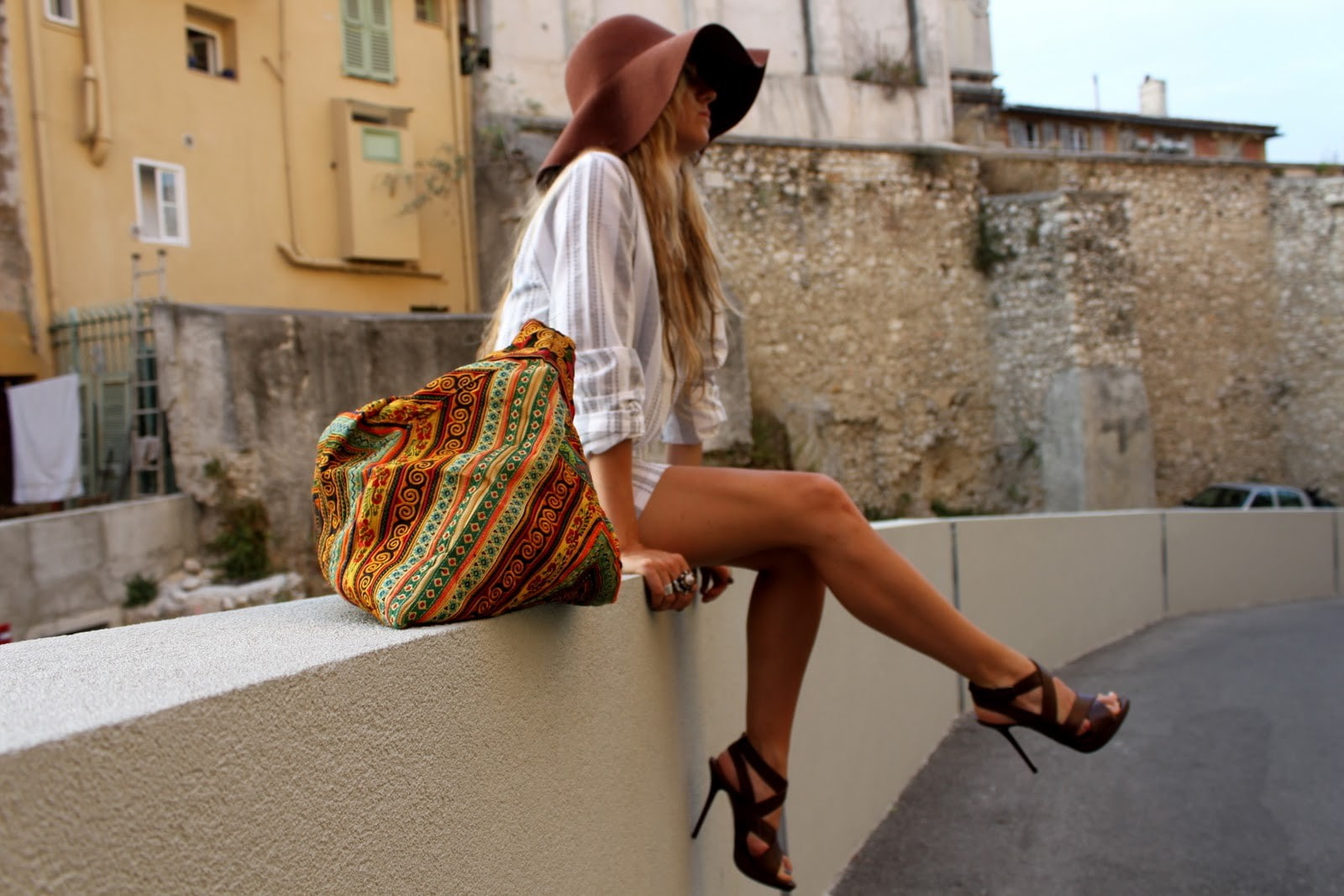millinery, model, women, sitting, hat, bag, 720P, HD Wallpaper