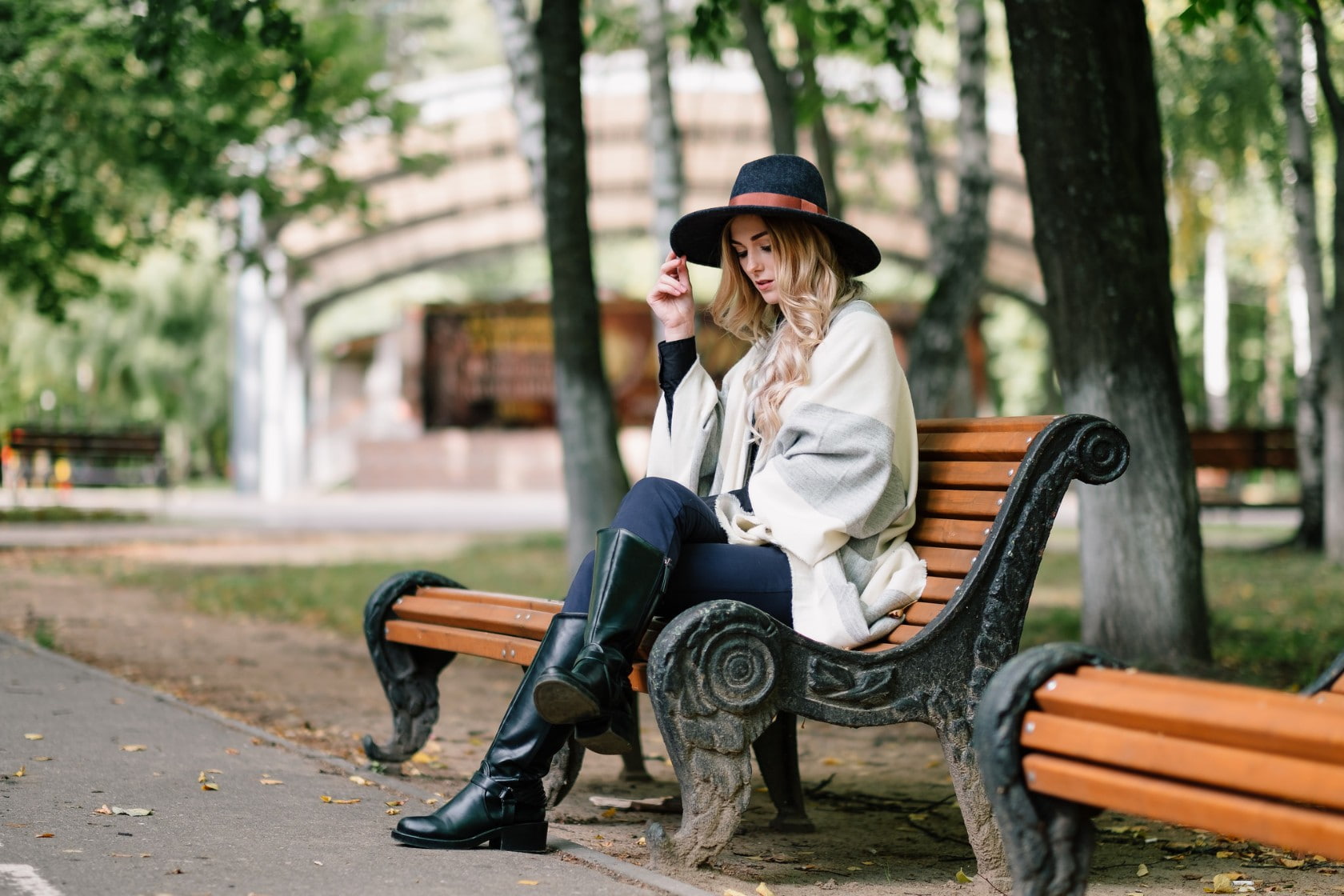 bench, model, 720P, millinery, women outdoors, hat, women, sitting, HD Wallpaper
