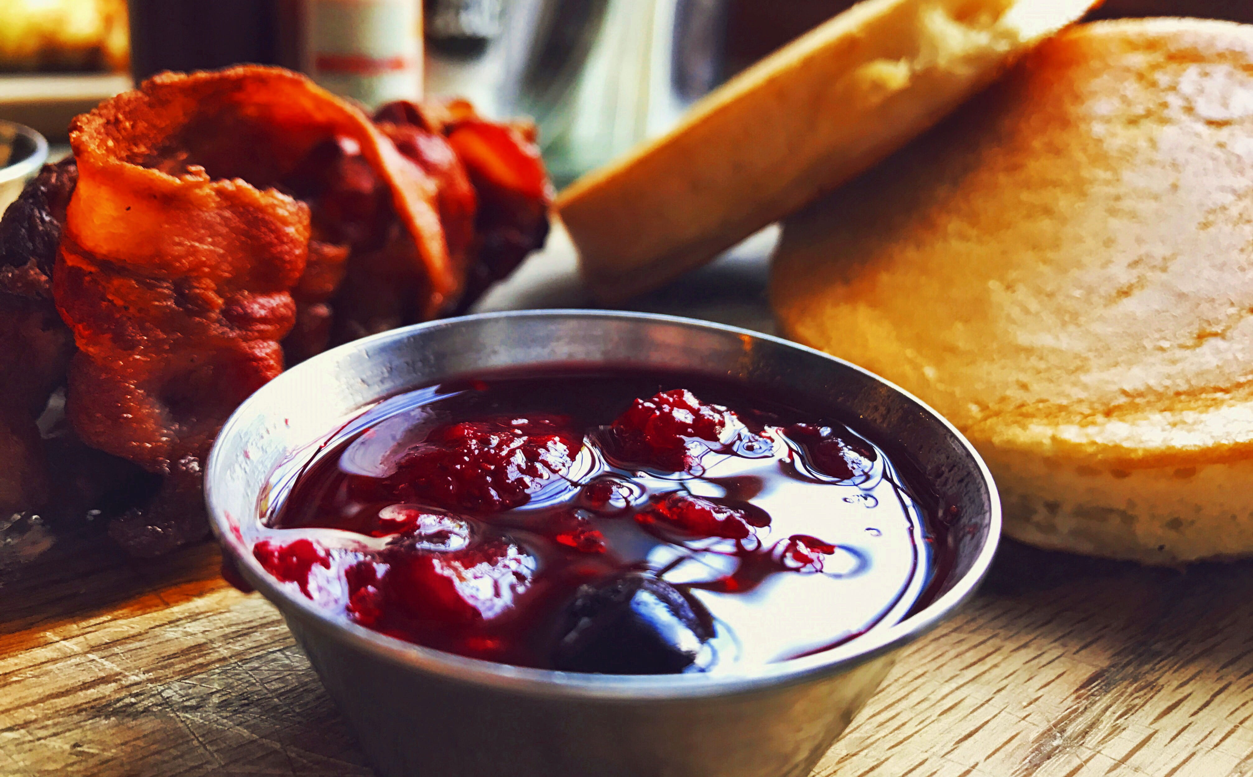 jam, seed, meal, breakfast, juta street, bowl, bacon, strawberry, warm, fruit, flapjacks, wellbeing, colors, indoors, no people, food, close-up, ready-to-eat, HD Wallpaper