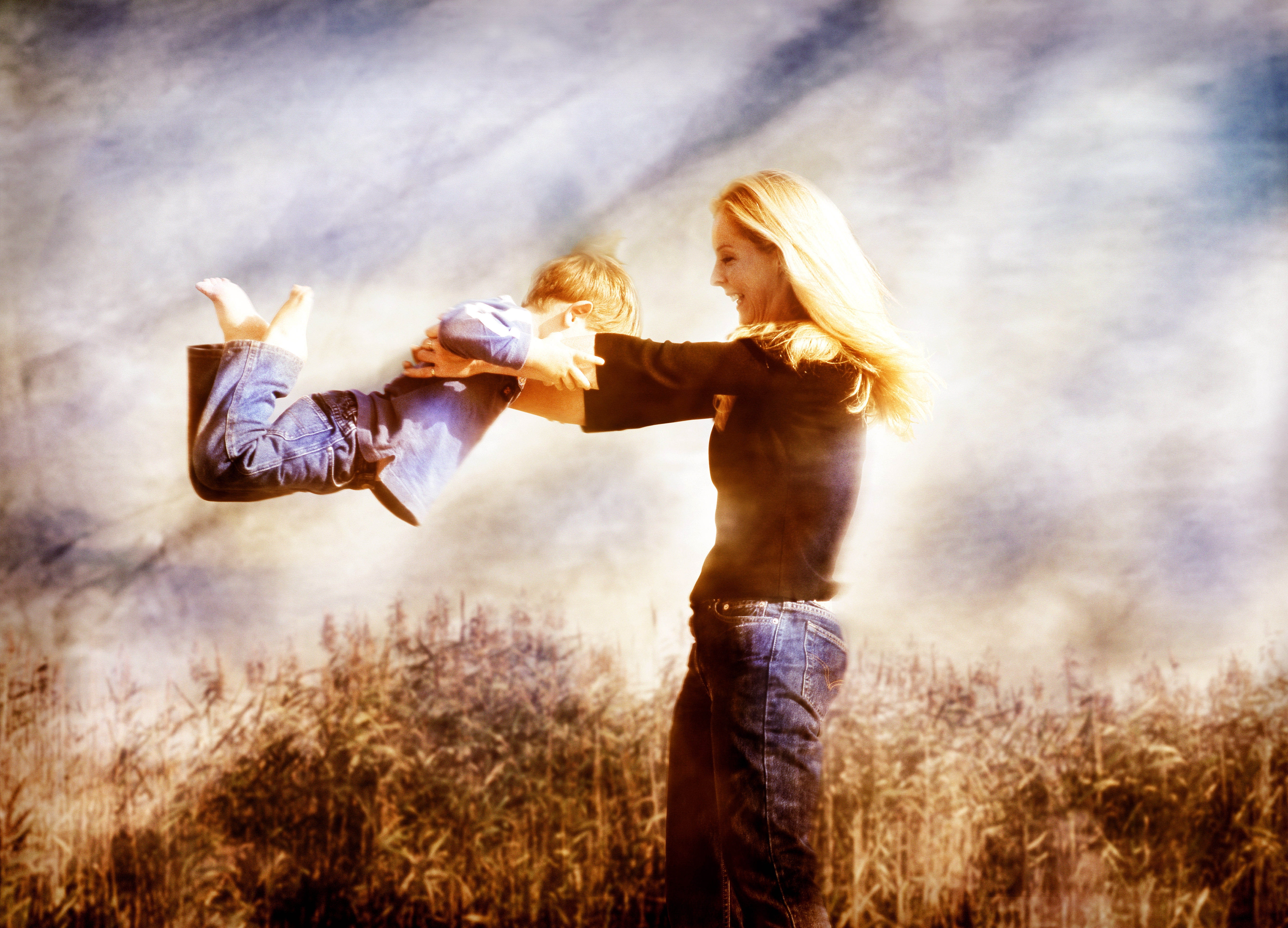 beauty In Nature, copy Space, motion, child, summer, sunlight, young Women, son, shirt, digital composite, happiness, hair, joy, s, mother, 5K, leisure Activity, HD Wallpaper