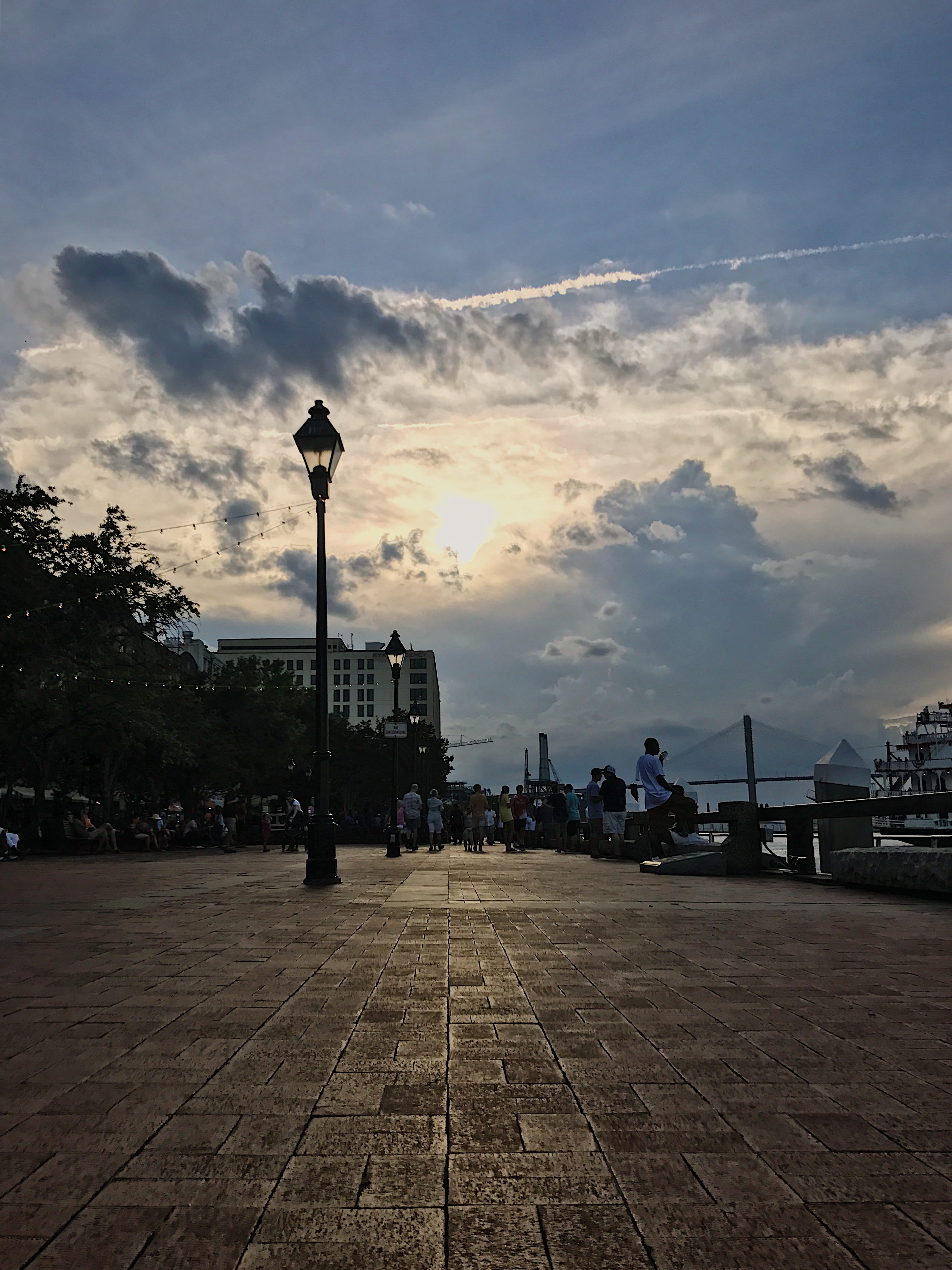 lights, footpath, streetlight, sunlight, bridge, water, incidental people, sunset, united states, geometric, historic district - north, building, the way forward, Phone HD Wallpaper