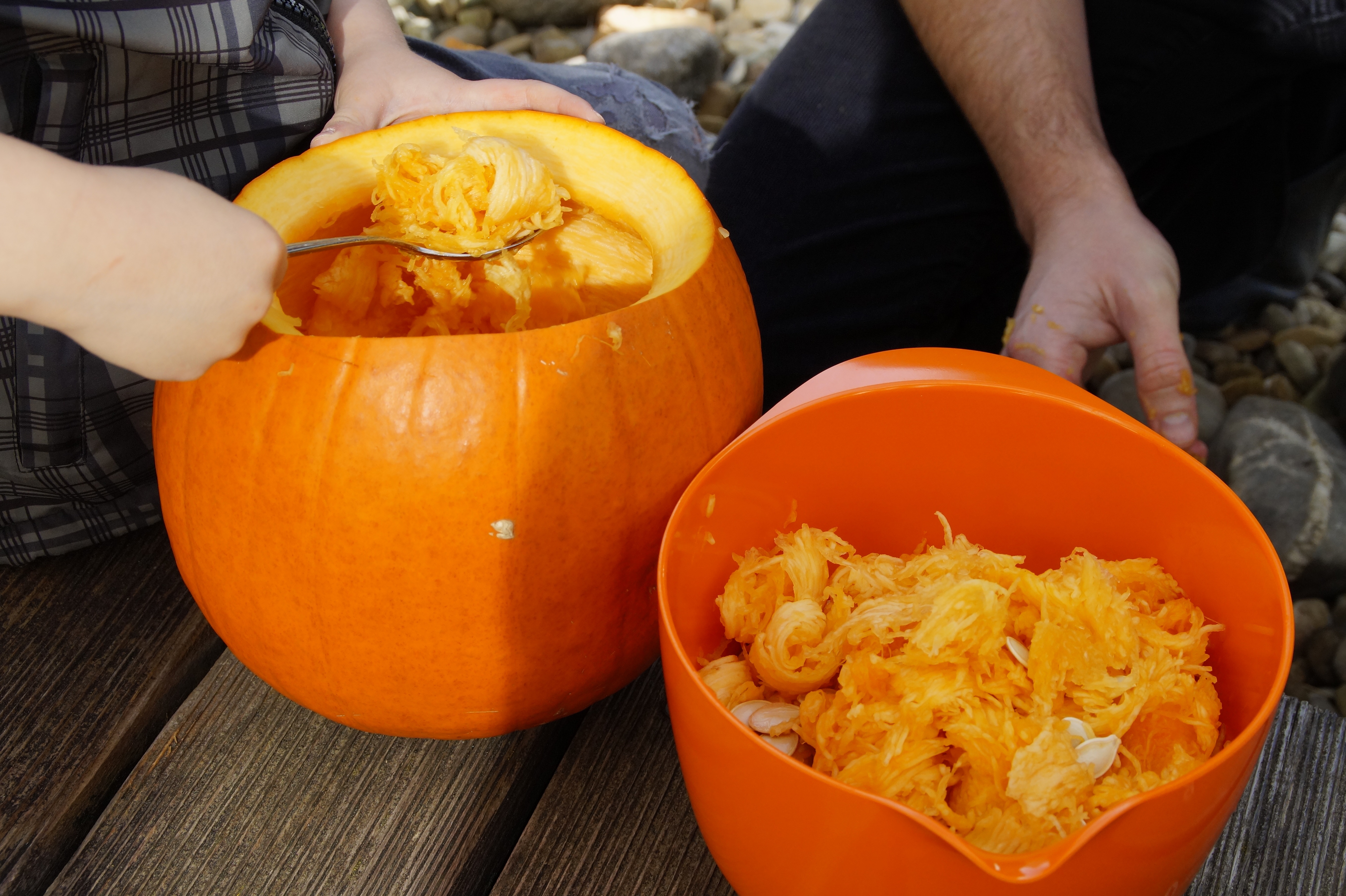 freshness, orange, bowl, orange color, day, scrape off, diy pumpkin ghost, wellbeing, one person, holding, jack olantern, finger, real people, lid, child, HD Wallpaper
