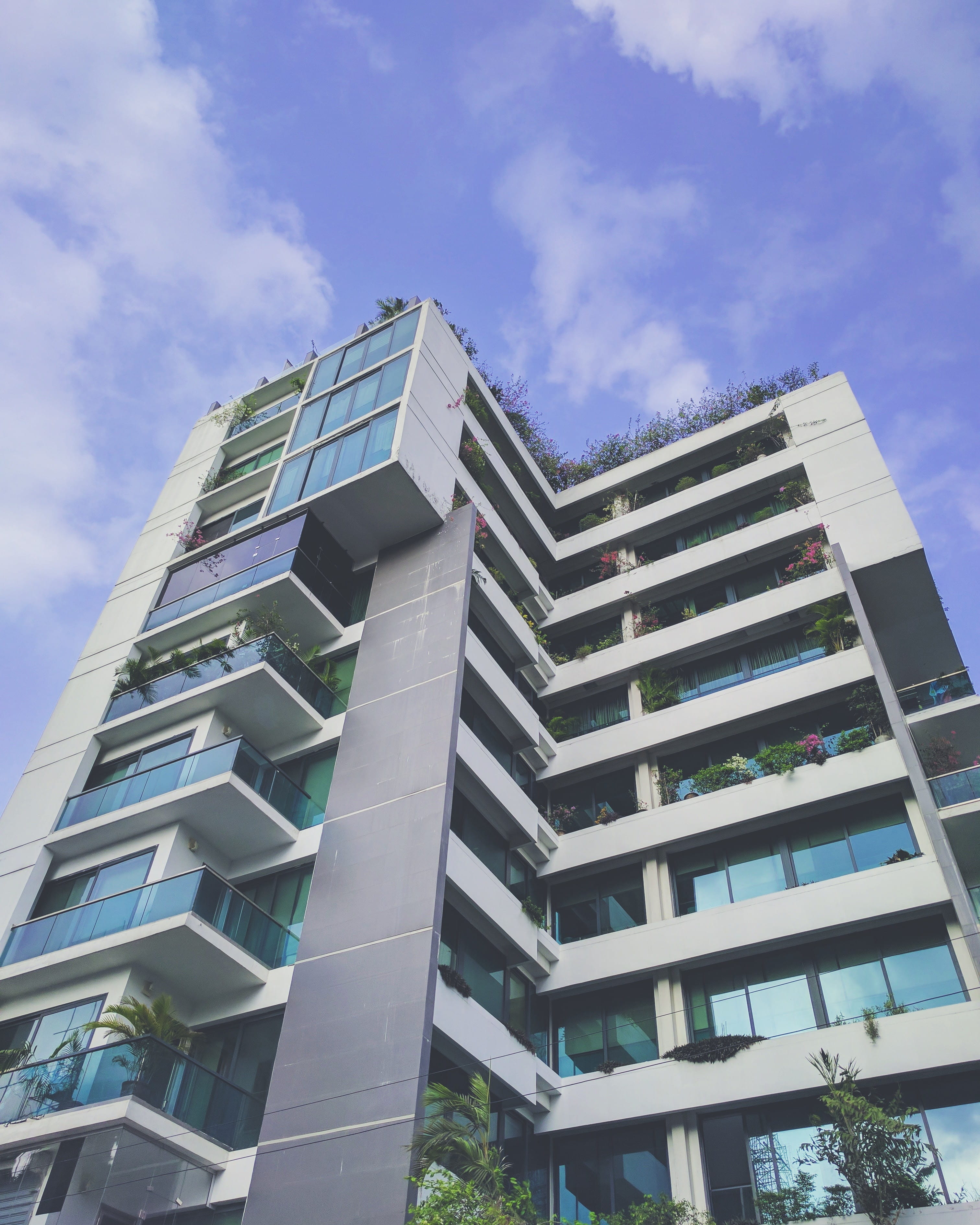 sky, window, dhaka, building, nature, no people, office, low angle view, day, modern, built structure, 2K, building exterior, outdoors, residential district, Phone HD Wallpaper