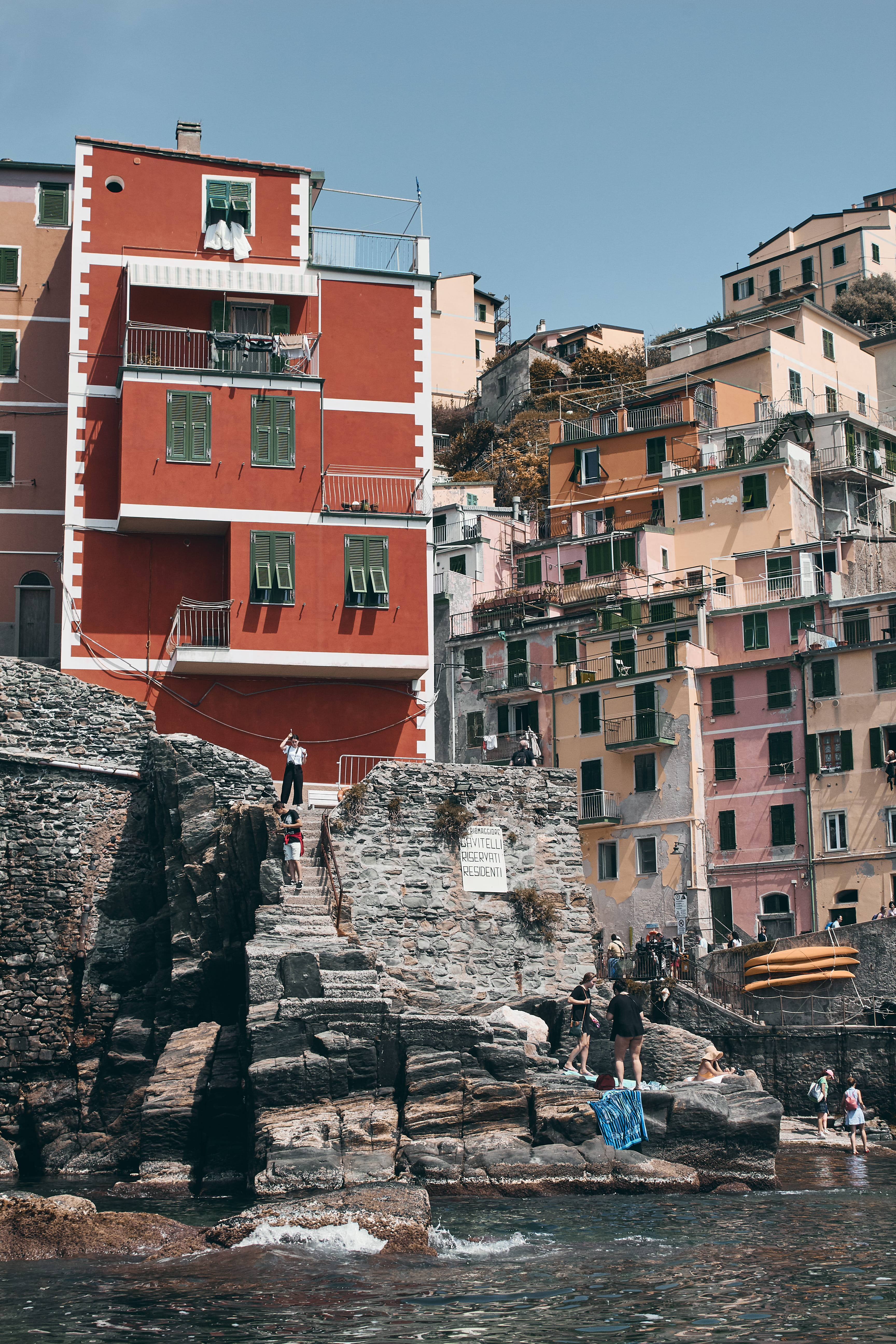 5K, village, water, built structure, building, building exterior, leisure activity, explore, mountaints, day, architecture, human, sky, clear sky, cinqueterre, Phone HD Wallpaper