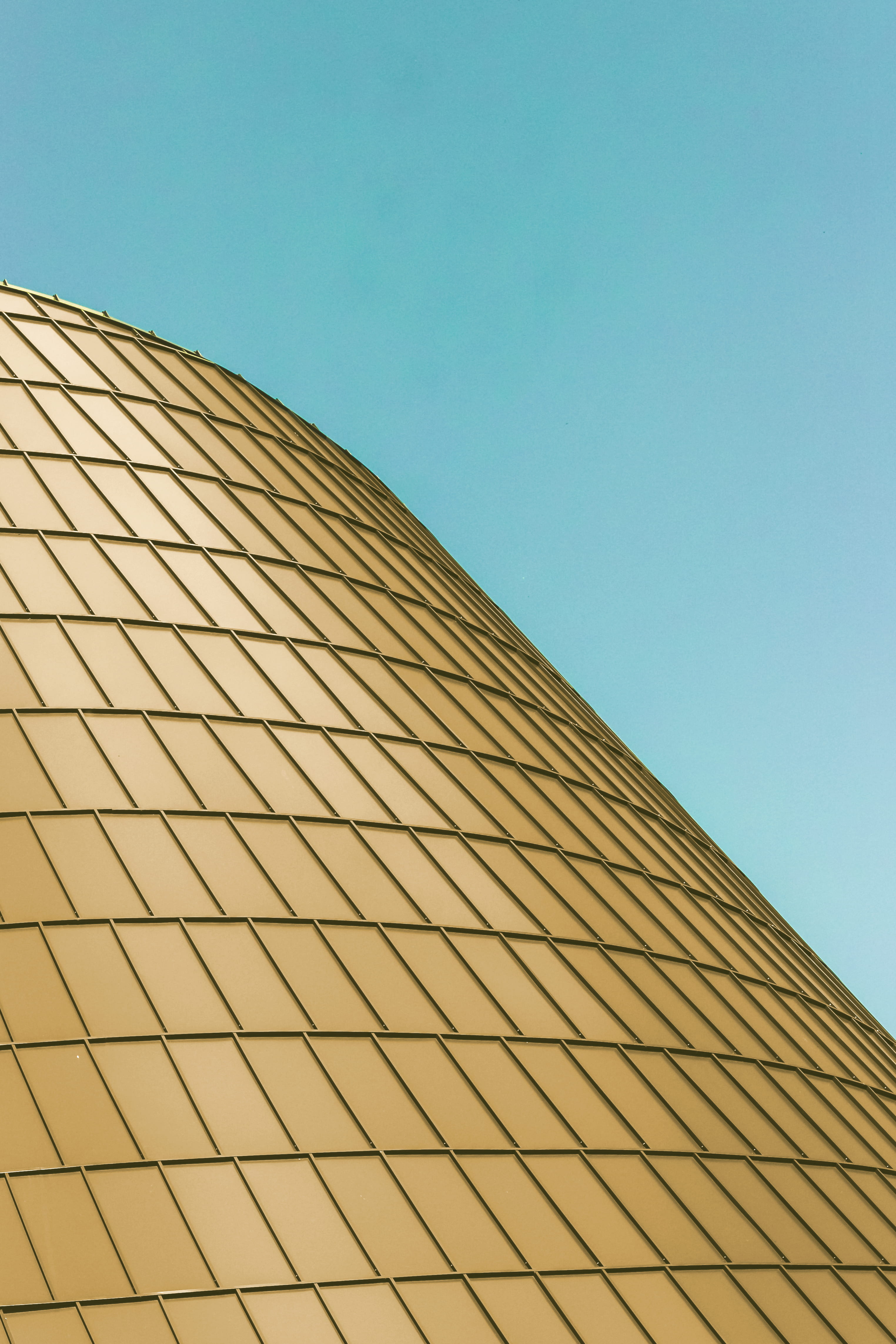 built structure, glass, clear sky, photography, roof, building, outdoors, architecture, building exterior, sky, architectural, skyscraper, curve, no people, Phone HD Wallpaper