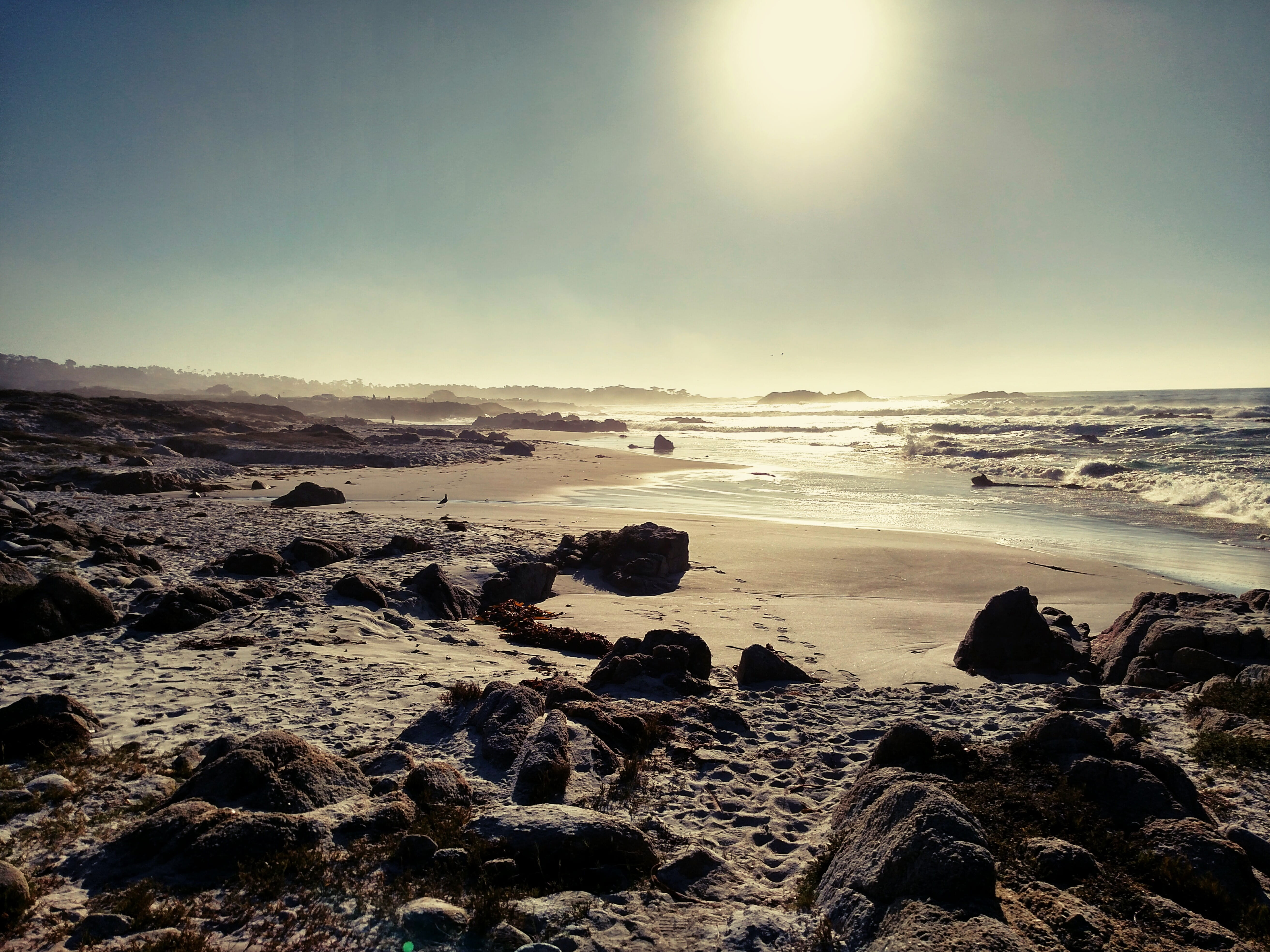 horizon, calm, sand, beach, pebble beach, sun, 5K, outdoors, ocean, sunset, 17 mile dr, sunlight, sea, tranquility, sky, solid, no people, waves, del monte forest, HD Wallpaper