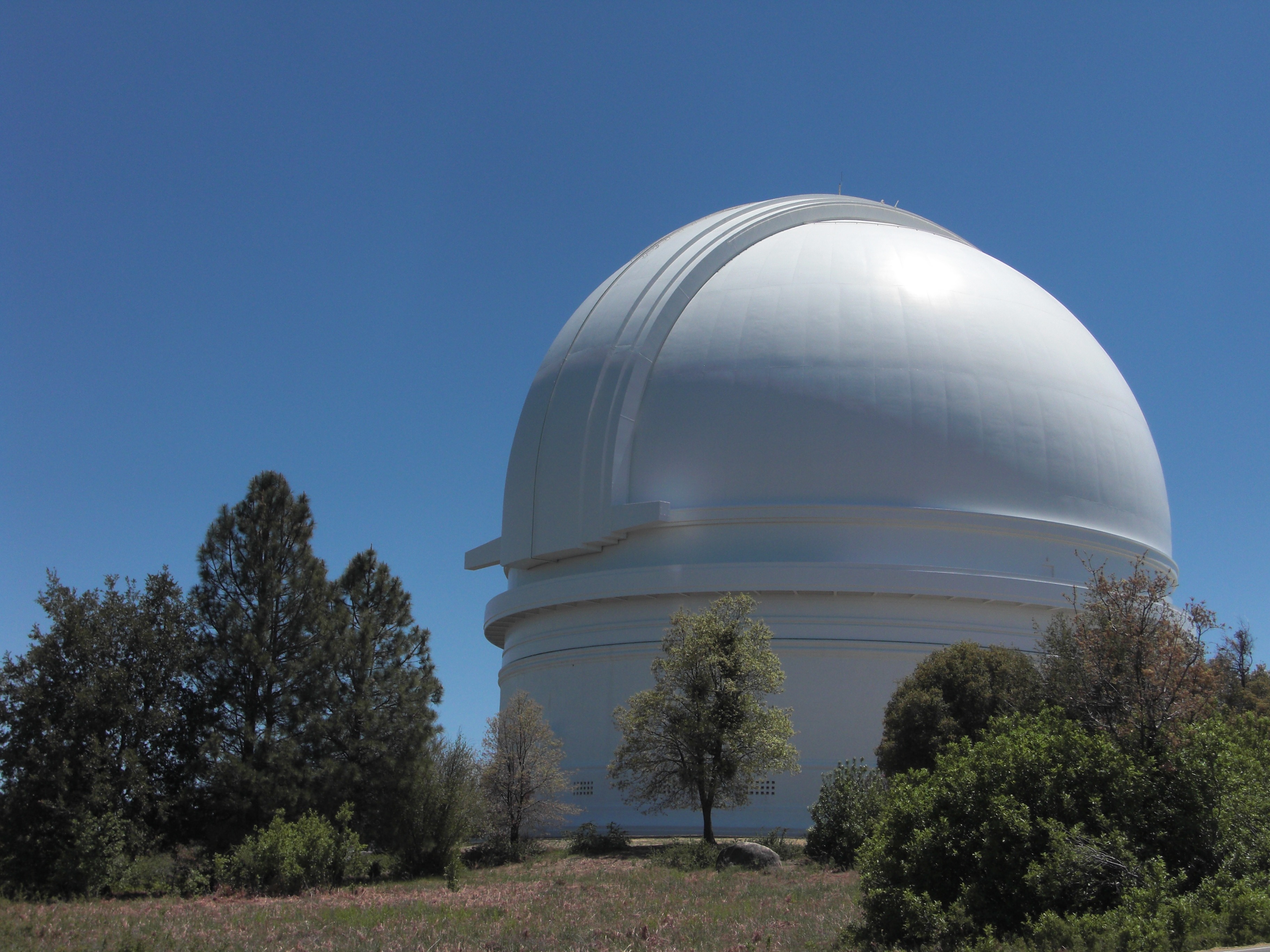radiotelescope, dome, equipment, sphere, no people, california, 2K, growth, optical, dish, facility, telescope, mount palomar observatory, white, clear sky, HD Wallpaper