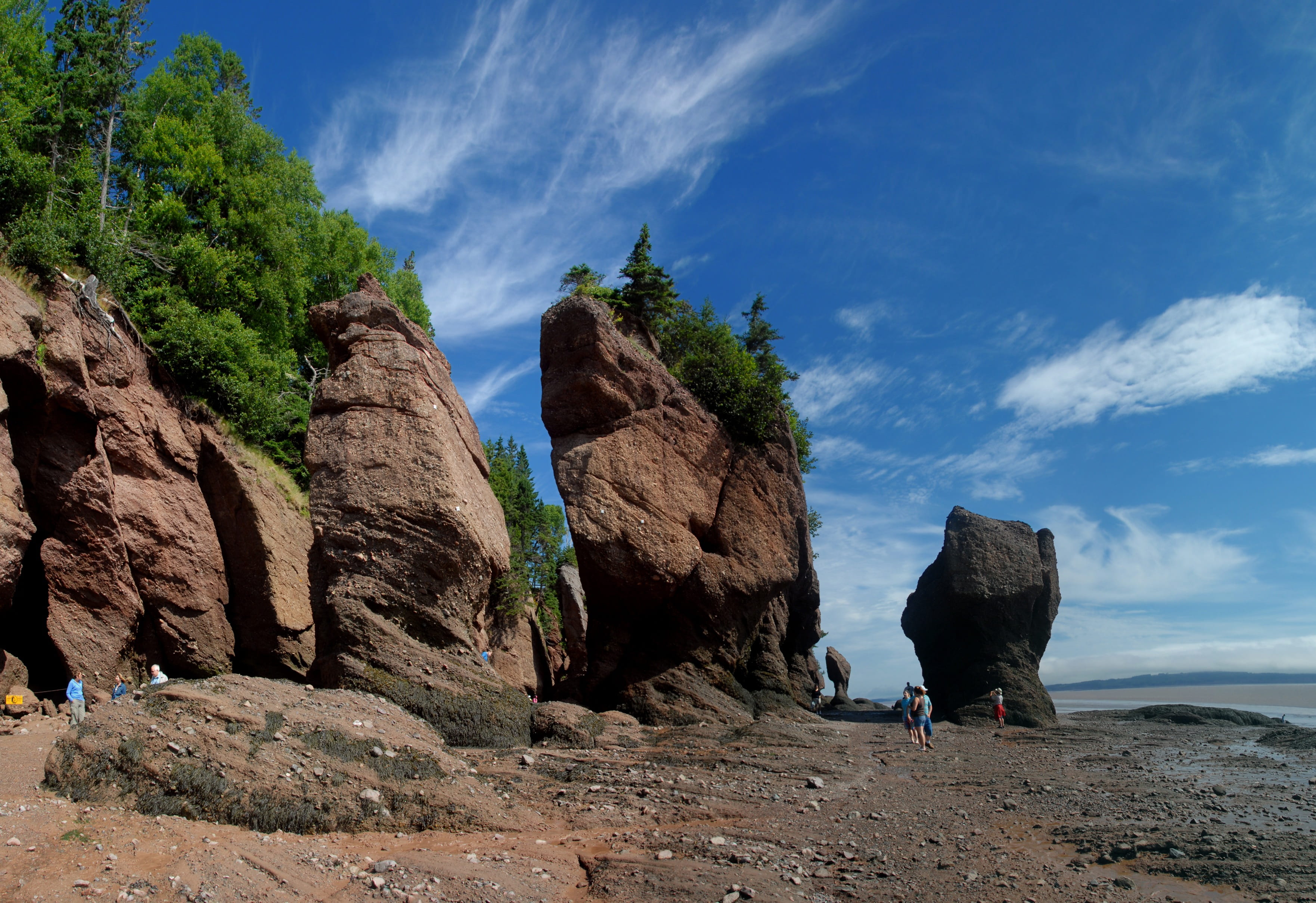 rock - object, tides, 2K, flower pot rocks, coastal, Hopewell Rocks, tranquility, solid, bay of fundy, people, non-urban scene, day, rock formation, leisure activity, HD Wallpaper