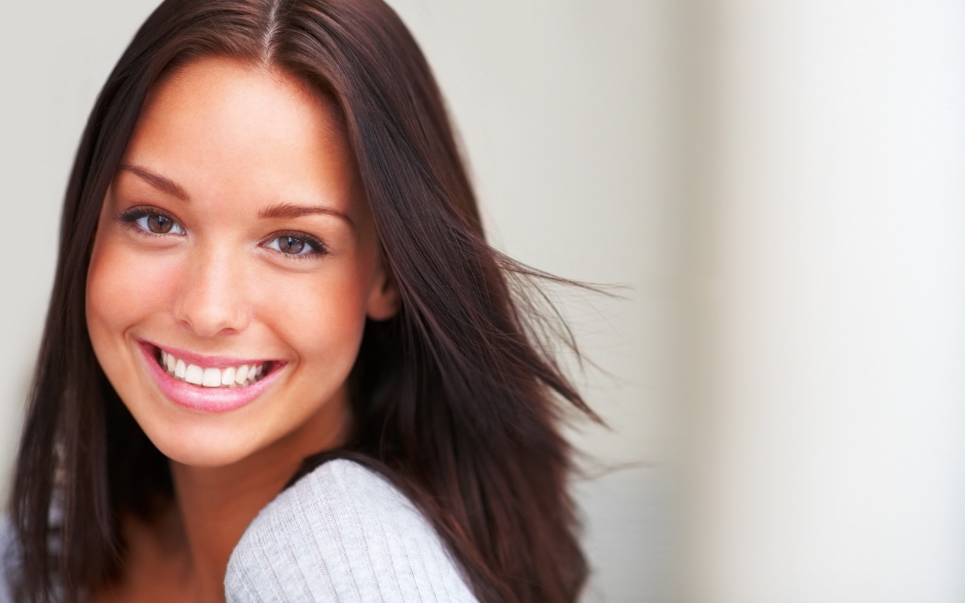 teeth, beauty, hair, beautiful people, happiness, brunette, model, hairstyle, long hair, 1080P, brown hair, emotion, headshot, women, smiling, adult, lips, HD Wallpaper