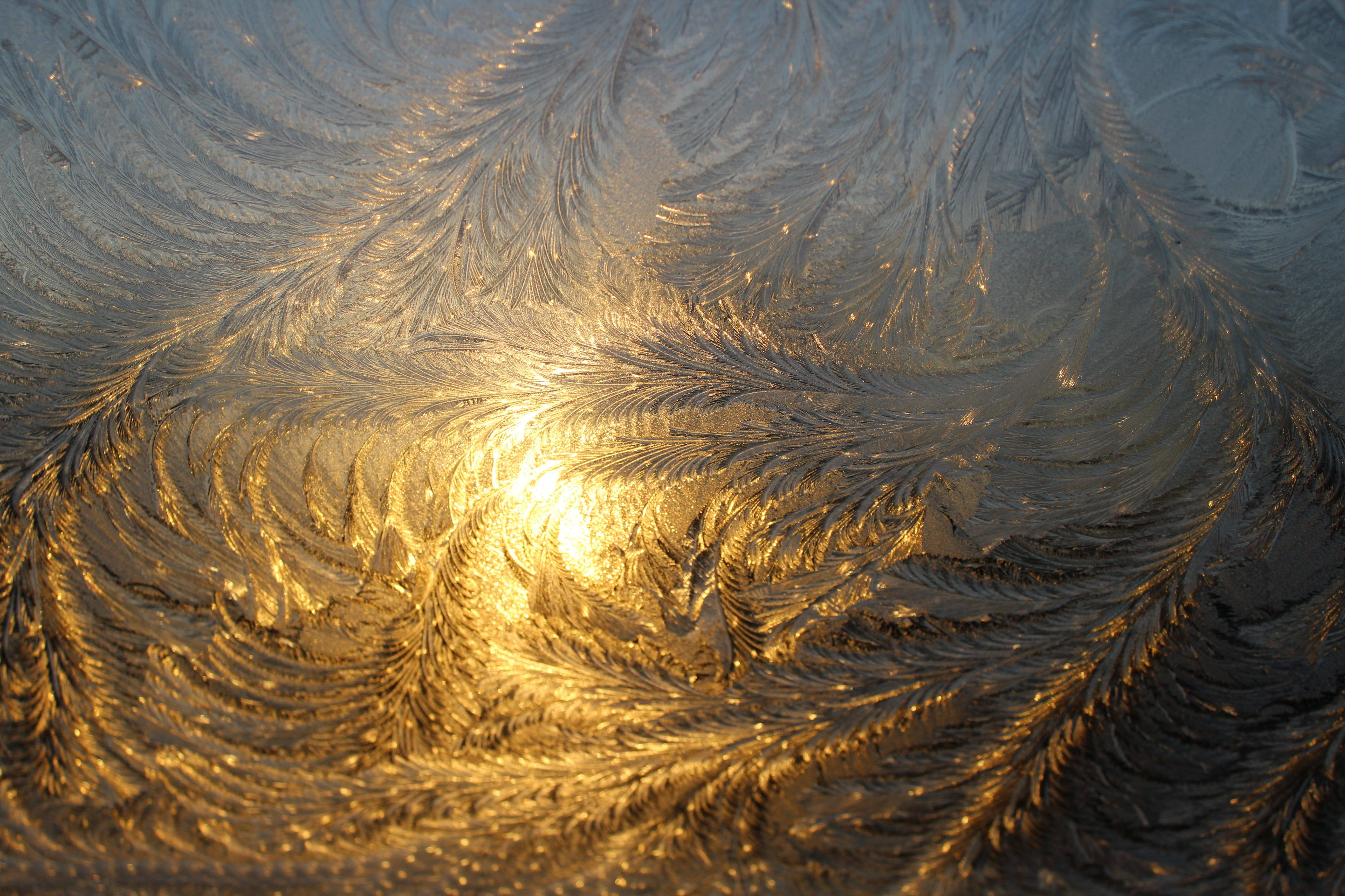 iced, land, water, Winter, beauty in nature, sunset, opaque, eiskristalle, Hardest, backgrounds, pattern, close-up, outdoors, structure, glass, gold colored, HD Wallpaper
