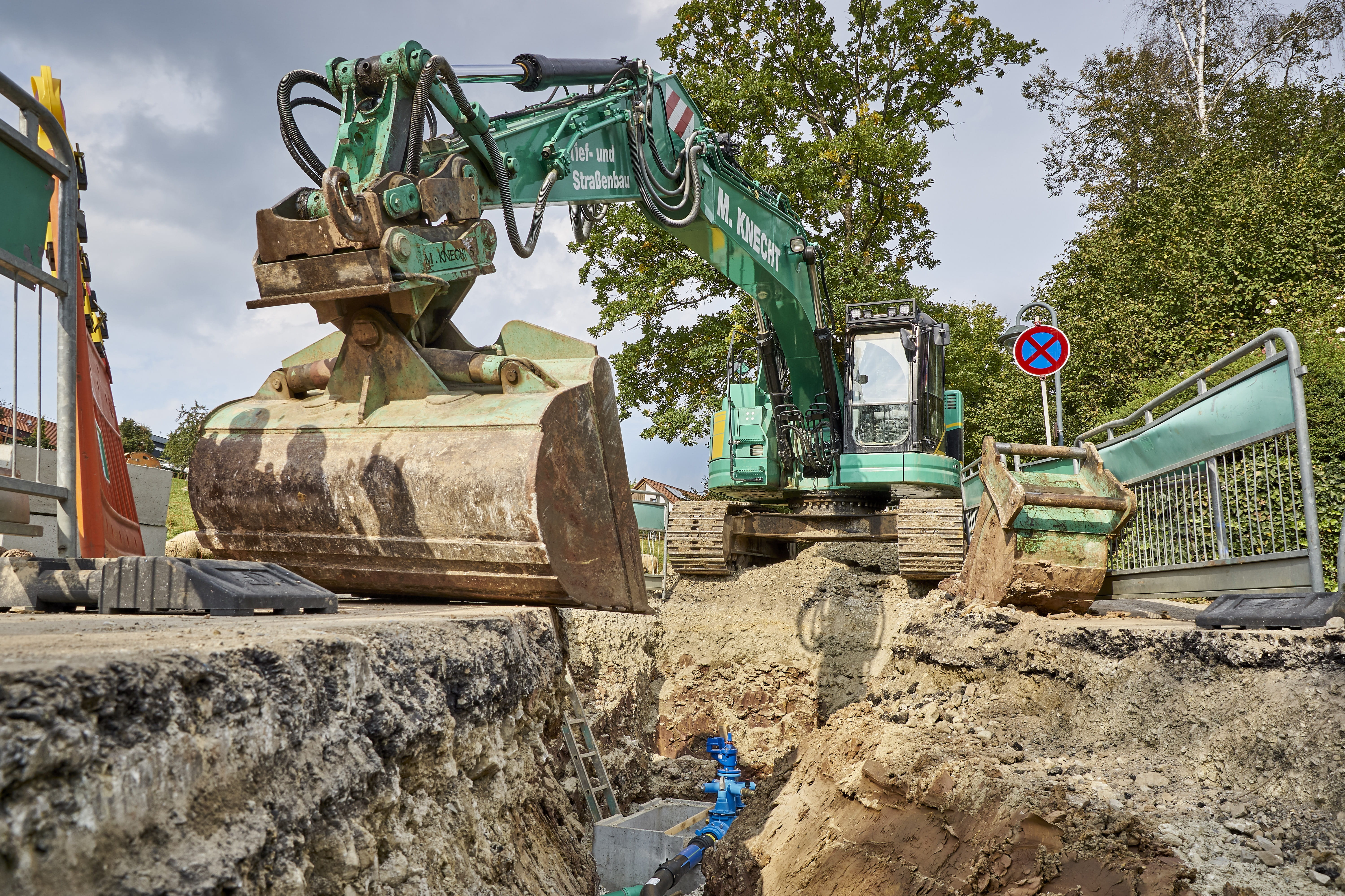 industry, tree, site, dirt, blade, outdoors, soil, machinery, development, working, construction industry, construction, excavators, road, machine, road construction, HD Wallpaper