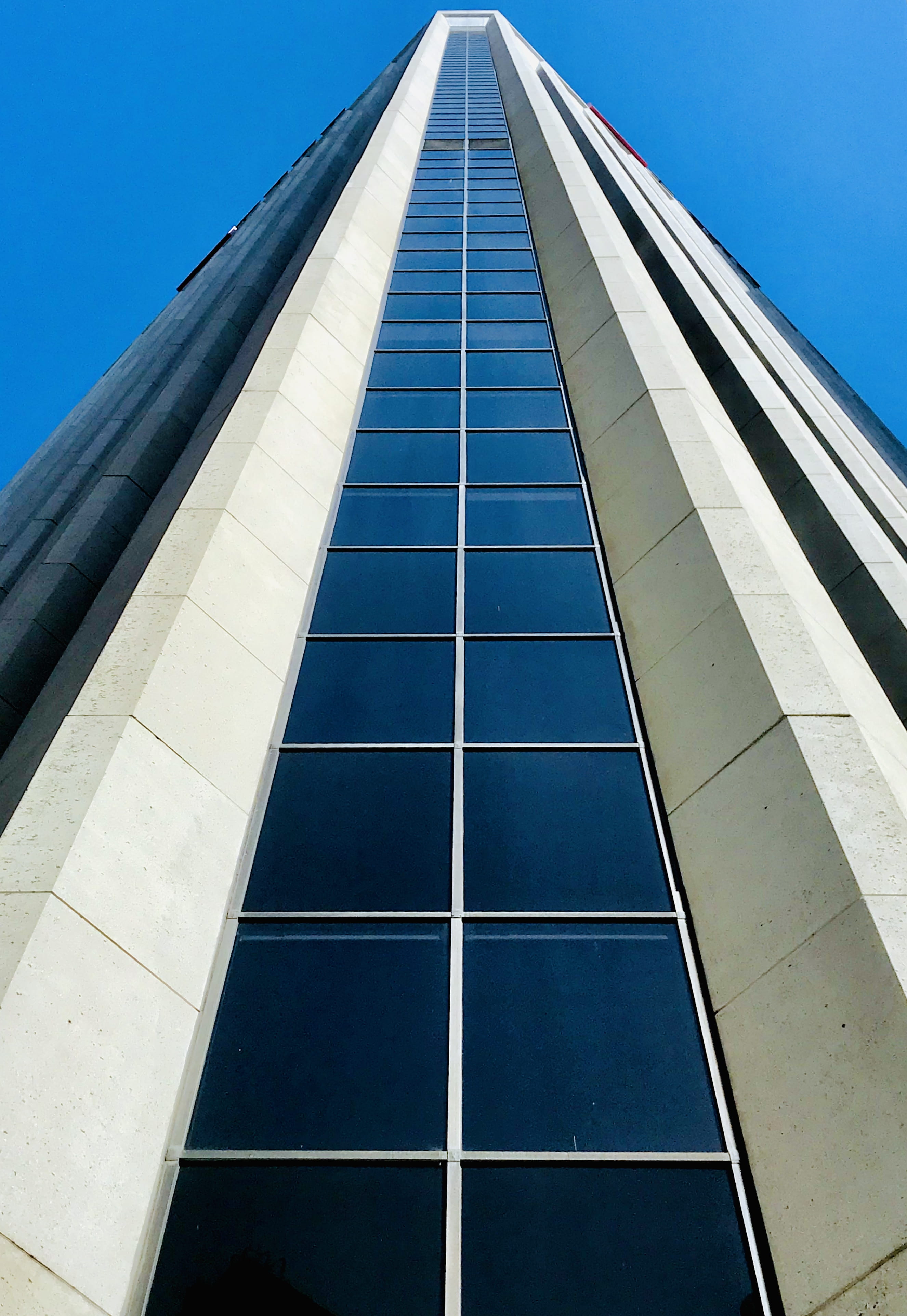 san francisco, office building, building exterior, office, modern, control tower, railing, skyscraper, steeple, tall - high, sky, solar panels, low angle view, Phone HD Wallpaper