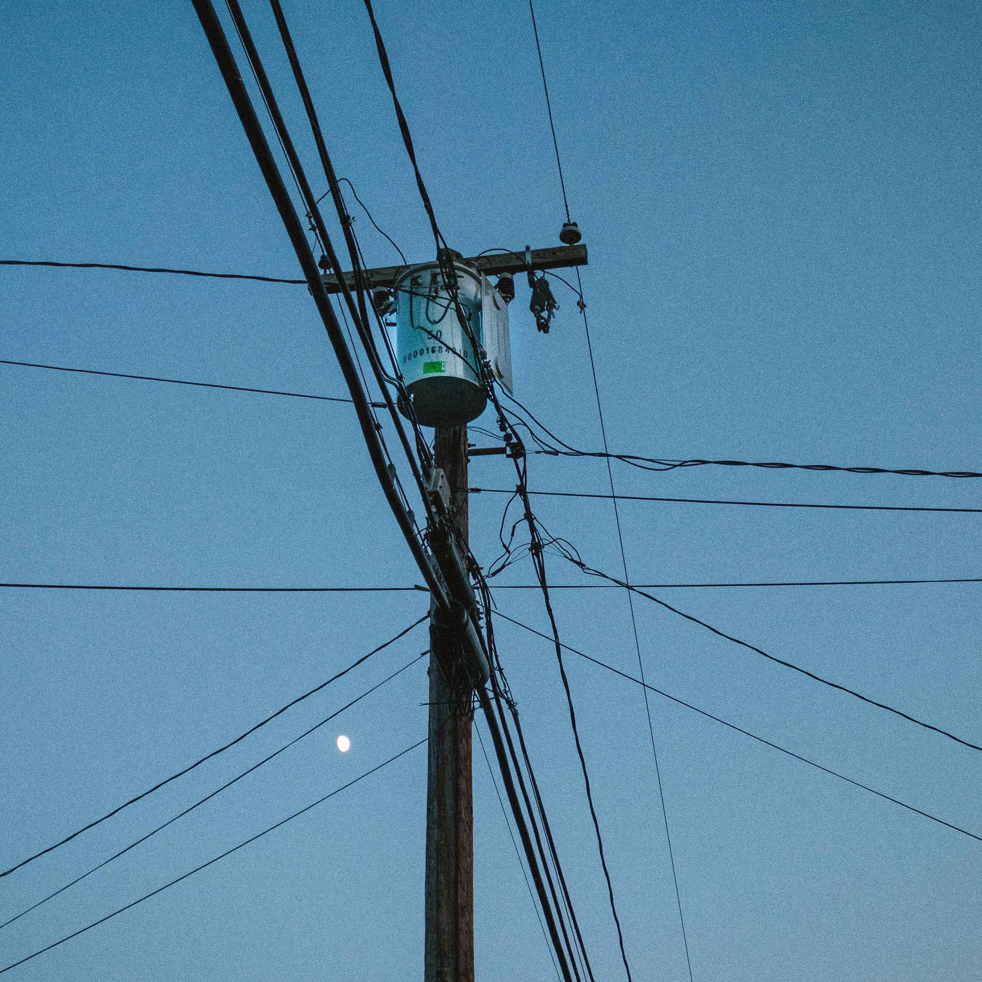 post, no people, electricity, tangled, landscape, clear sky, fuel and power generation, united states, complexity, low angle view, telephone line, technology, Phone HD Wallpaper