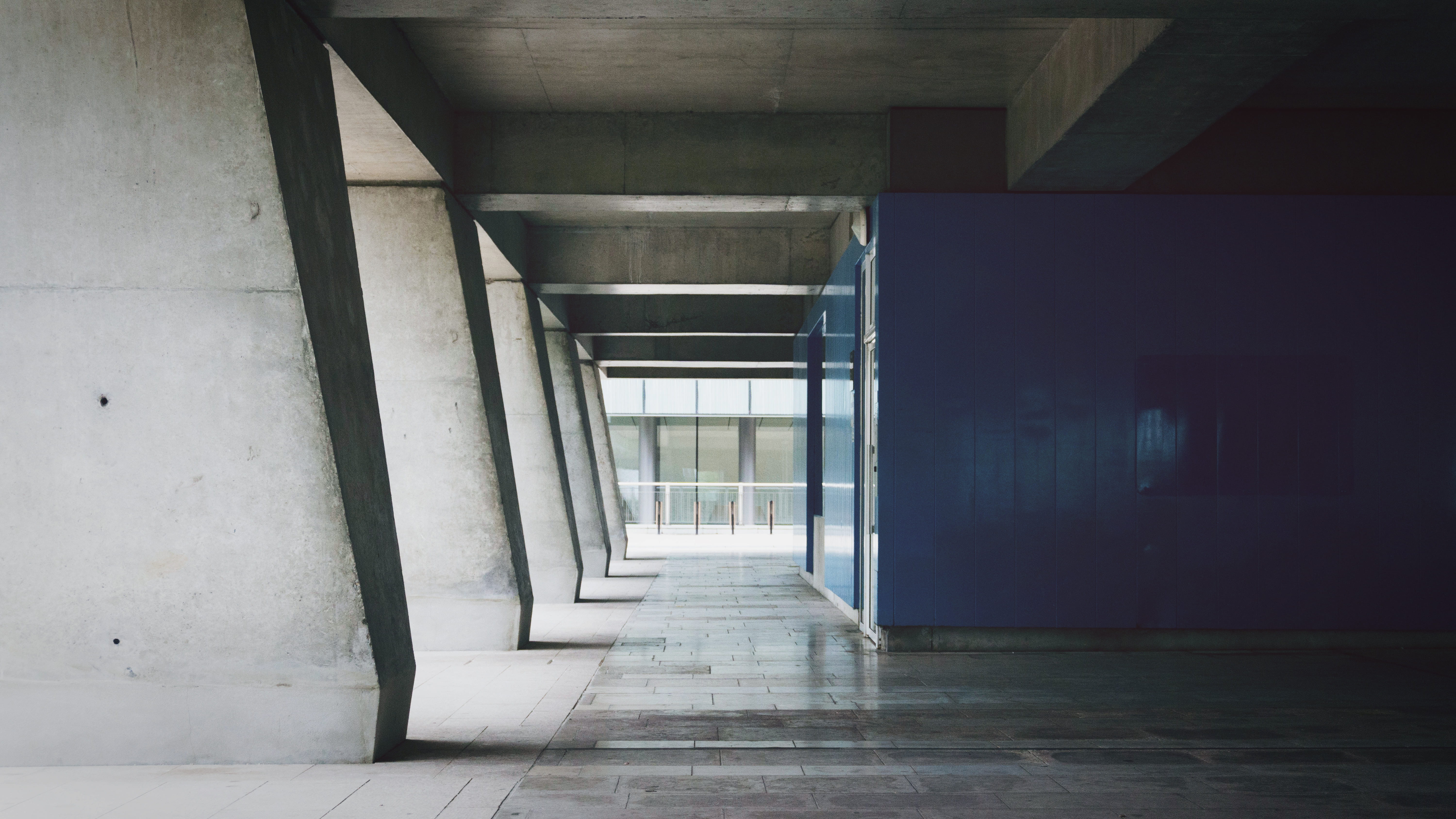 the way forward, indoors, direction, alone, citylife, france, 5K, concrete, empty, pathway, d, pari, la, facade, flooring, inside, arcade, brutalist, architecture, HD Wallpaper