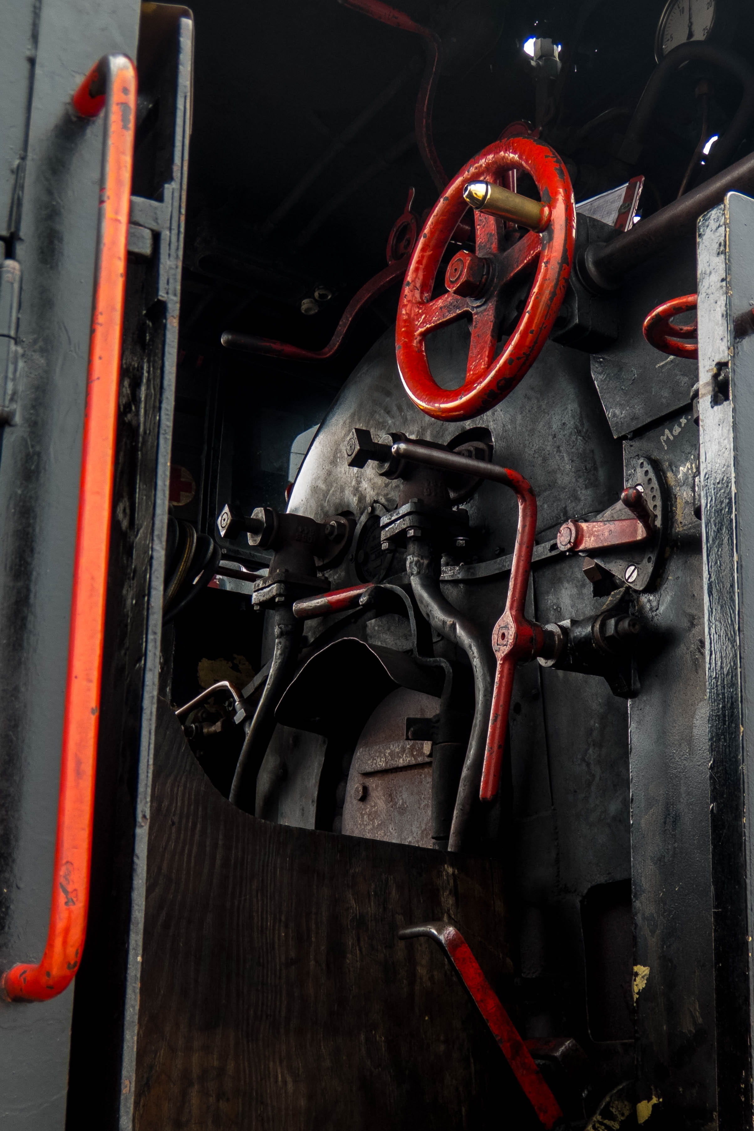 workshop, industry, old, no people, drive, transportation, rack railway, close-up, garage, factory, mode of transportation, complexity, water vapor, historically, Phone HD Wallpaper