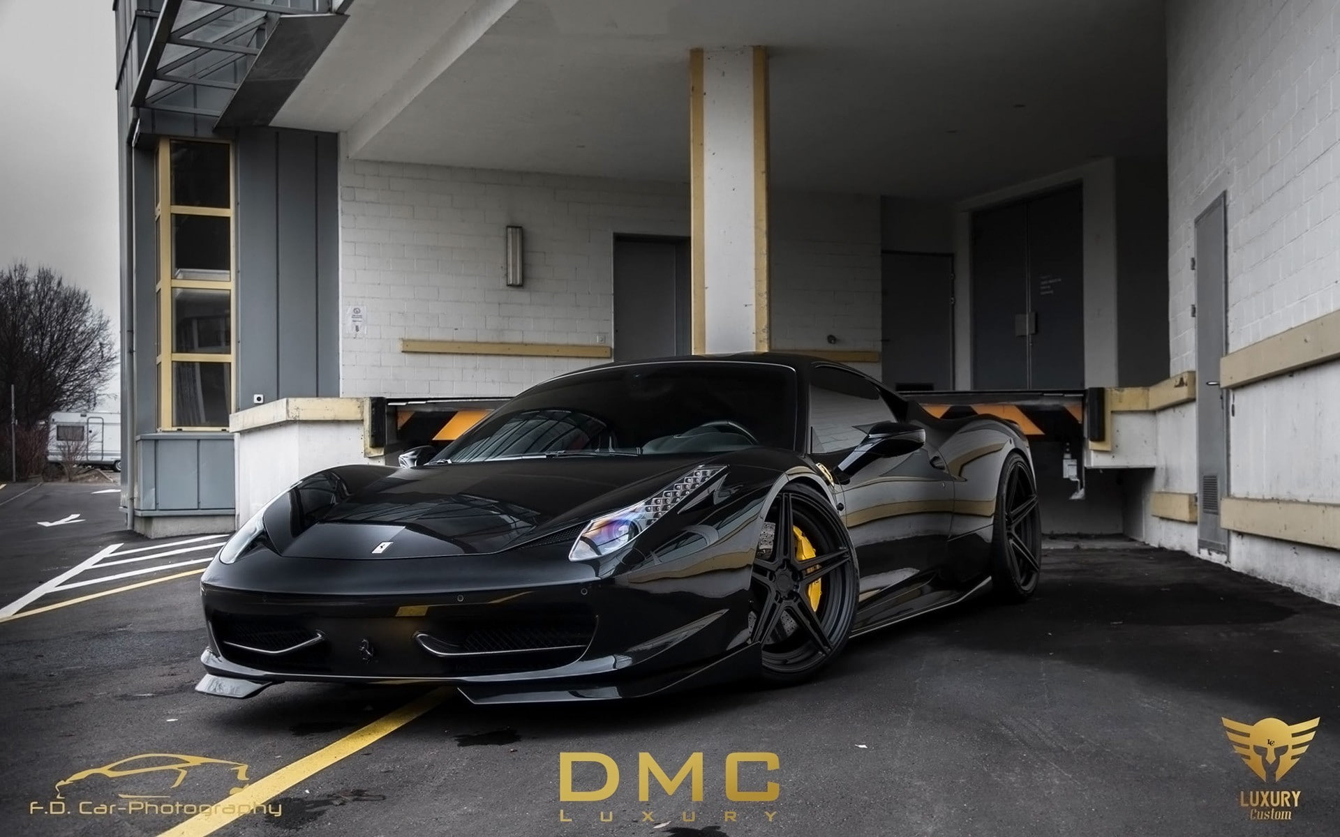 no people, day, parking lot, stationary, sign, building, DMC, building exterior, architectural column, mode of transportation, motor vehicle, transportation, HD Wallpaper