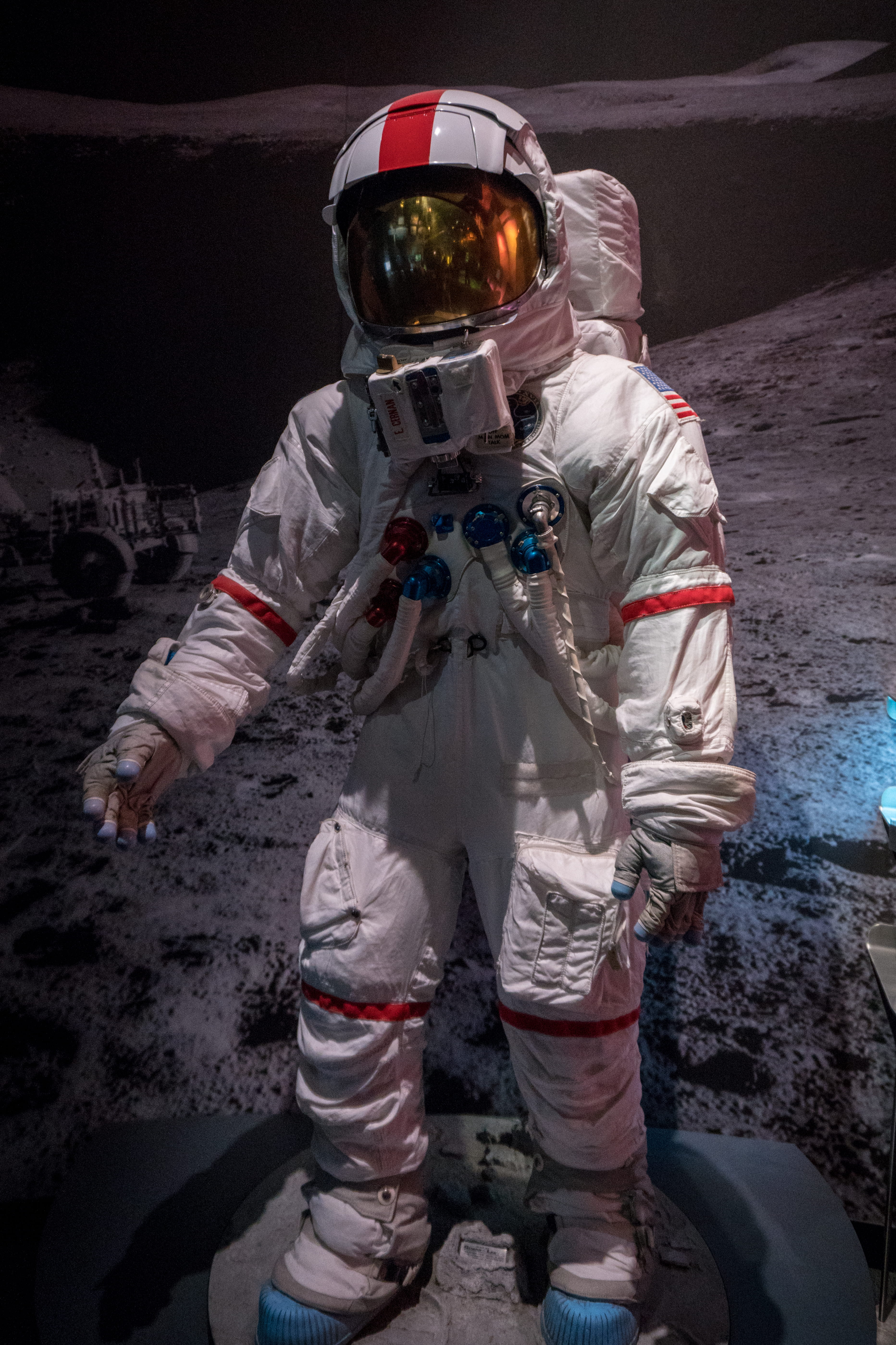 adventure, space suit, united states, full length, helmet, moon, unrecognizable person, exploration, explore, rocket, space, security, hartford, night, Phone HD Wallpaper