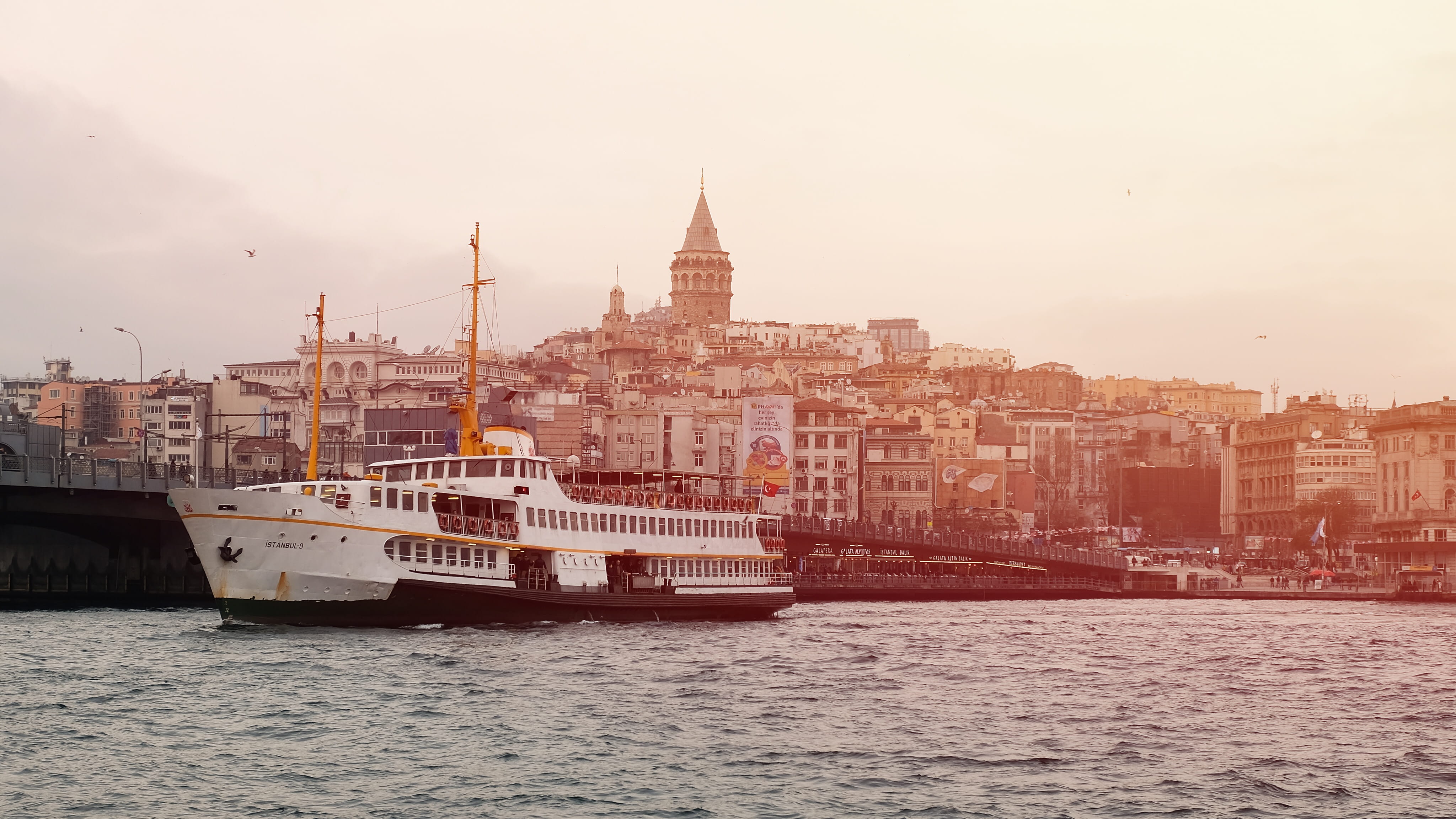 sky, religion, distance, yacht, river, nature, boat, passenger craft, urban Scene, sailing, outdoors, travel, building Exterior, famous Place, water, transportation, HD Wallpaper