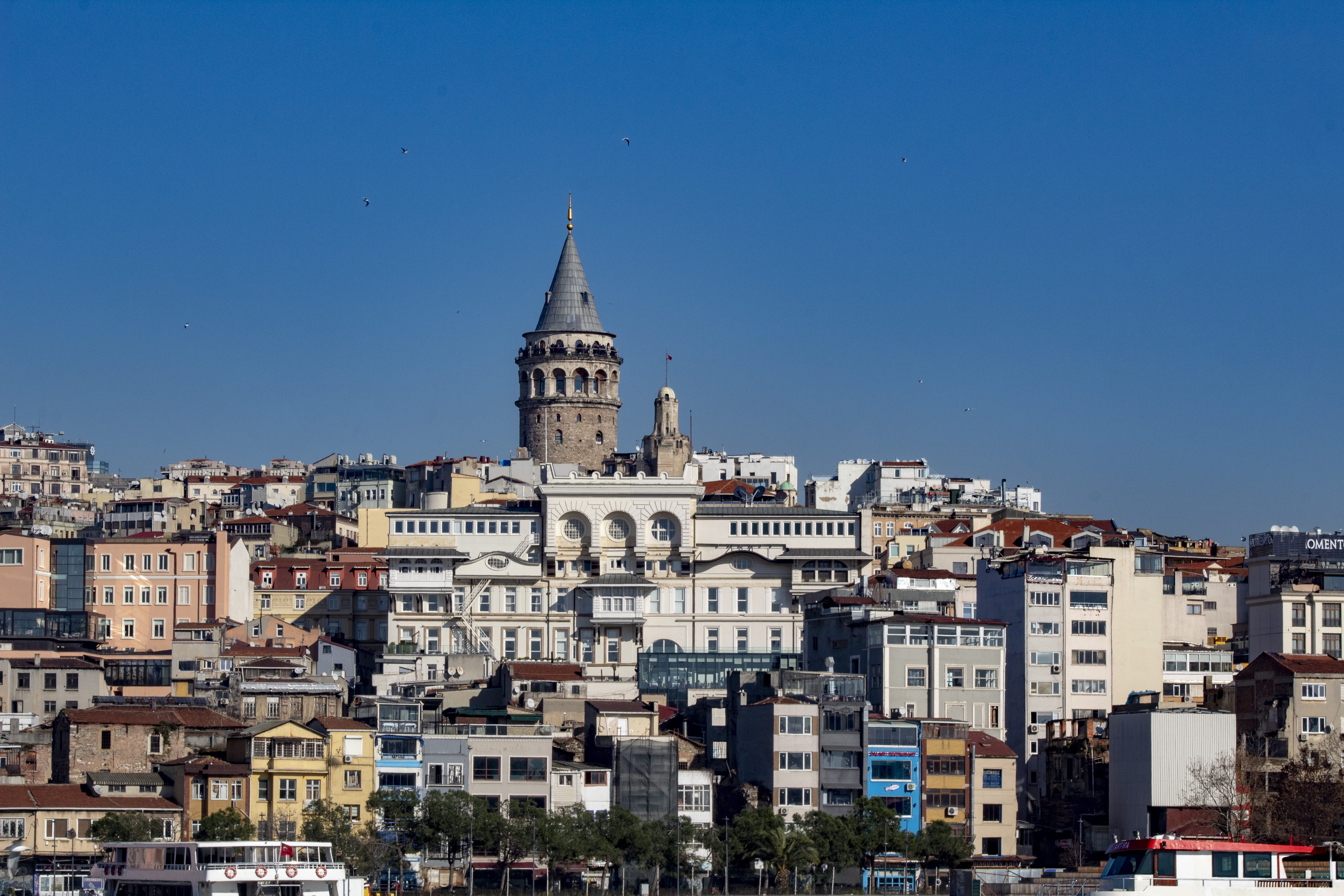 day, cityscape, city, outdoors, view, clear sky, spire, 5K, no people, building exterior, cami, built structure, eminönü, residential district, sky, blue, HD Wallpaper