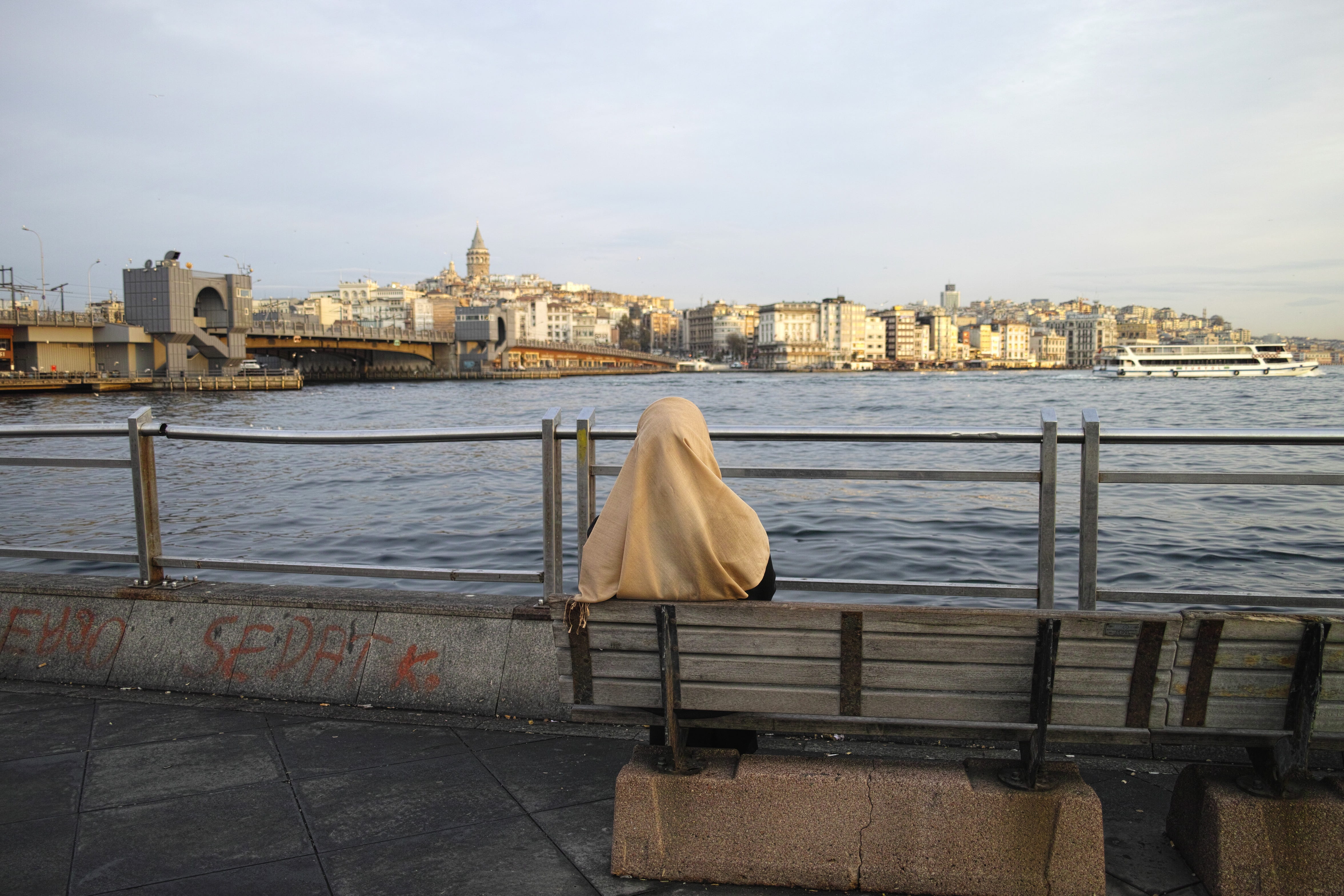4K, portrait, sad, sit, no people, city, nature, landscape, young, fiction, river, the young woman, womens, istanbul, travel destinations, modern, building, HD Wallpaper