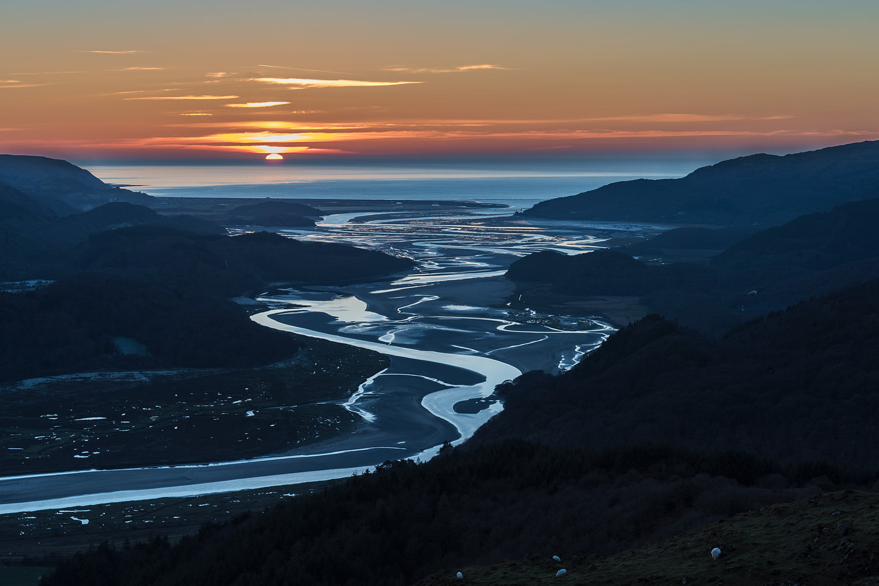 Wales, Mawddach  estuary, scenics, mawddach, outdoor, nature, mawddach estuary, Barmouth, river, hills, sunset, mountains, Dusk, twilight, mountain, coast, HD Wallpaper