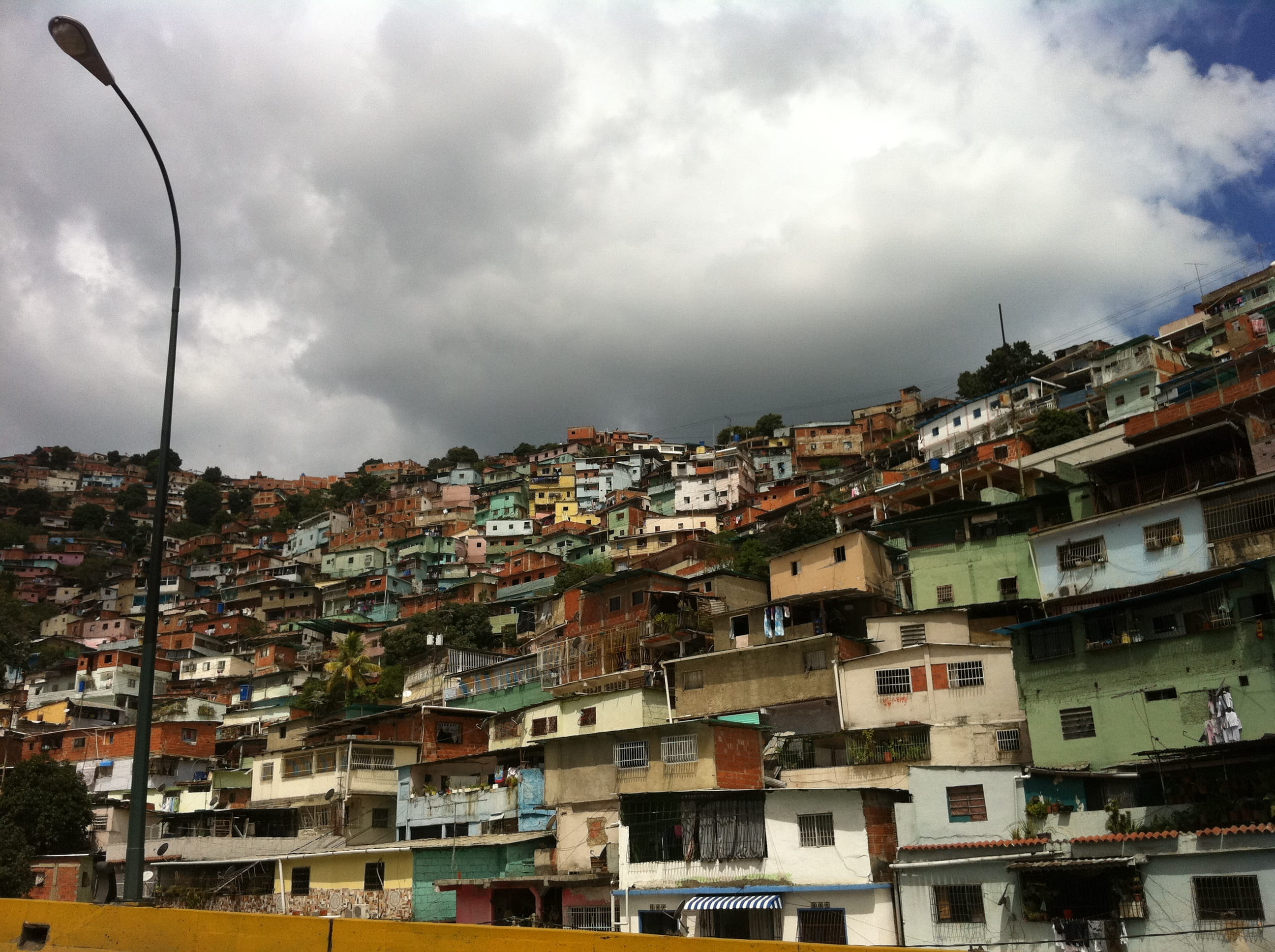day, 2K, community, cityscape, housing development, building, house, overcast, built structure, cloud - sky, apartment, caracas, townscape, sky, barriada, HD Wallpaper