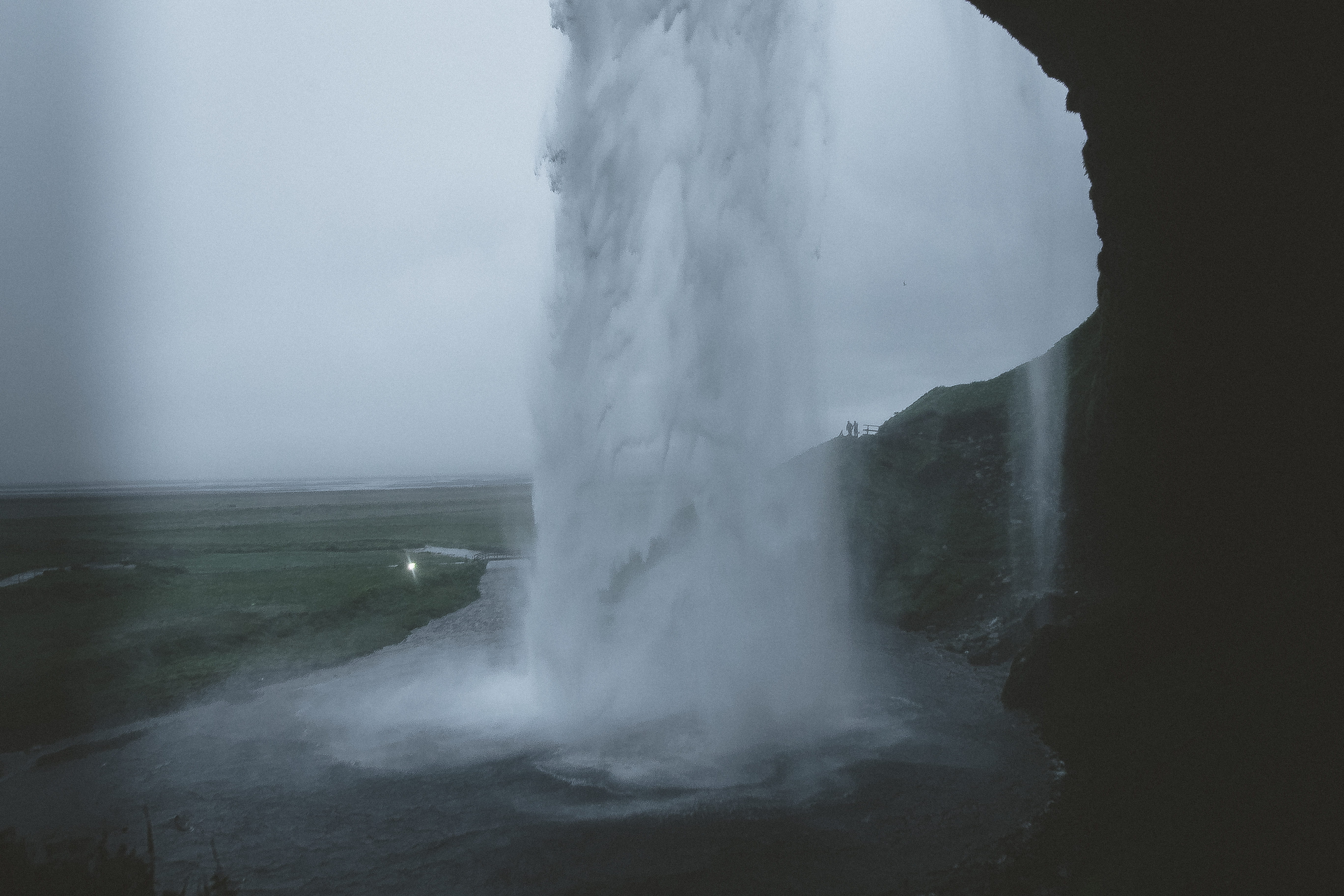 geyser, blue, scenics, midnight, spraying, outdoors, foss, white, rain, iceland, large, waterfall, spray, sea, landscape, river, water, cave, erupting, HD Wallpaper