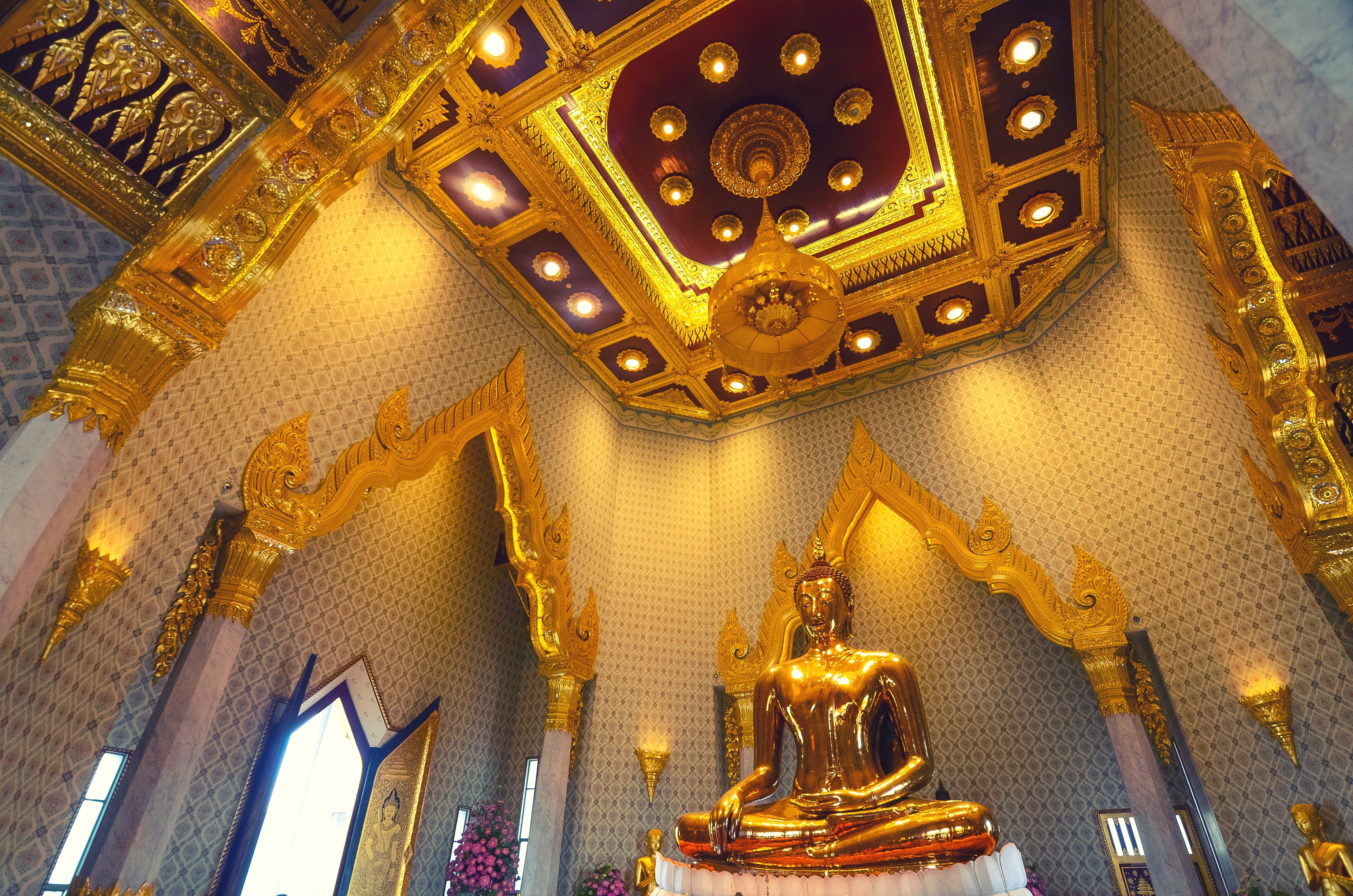2K, spirituality, asia, ornate, religion, colored, belief, wideangle, gold, gold colored, human representation, bangkok, sculpture, buddha, built structure, HD Wallpaper