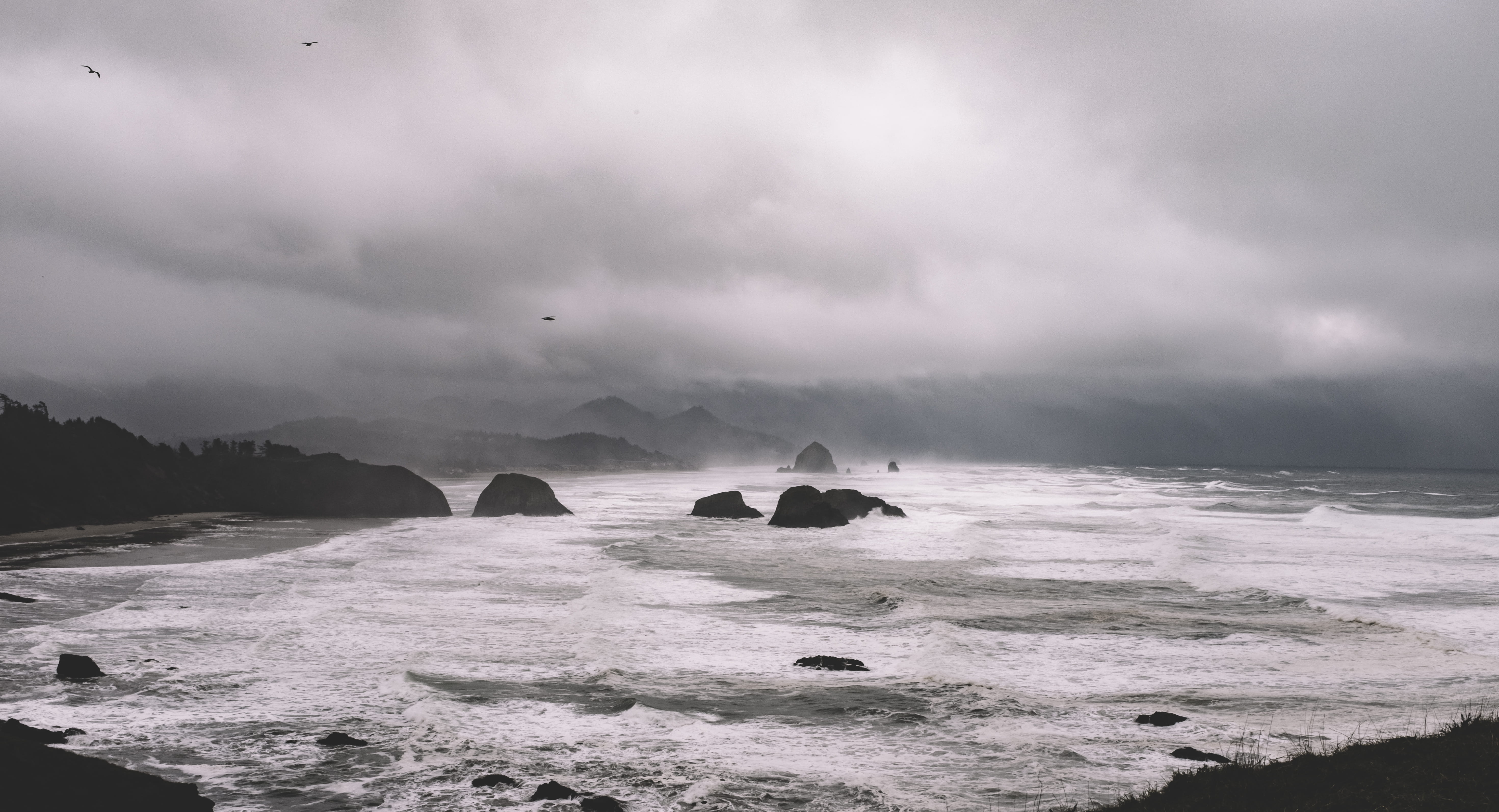 united states, cloud, tranquility, white water, grey, ocean, coast, wave, nature, ominous, fog, storm, 5K, mist, non-urban scene, water, formations, outdoors, HD Wallpaper
