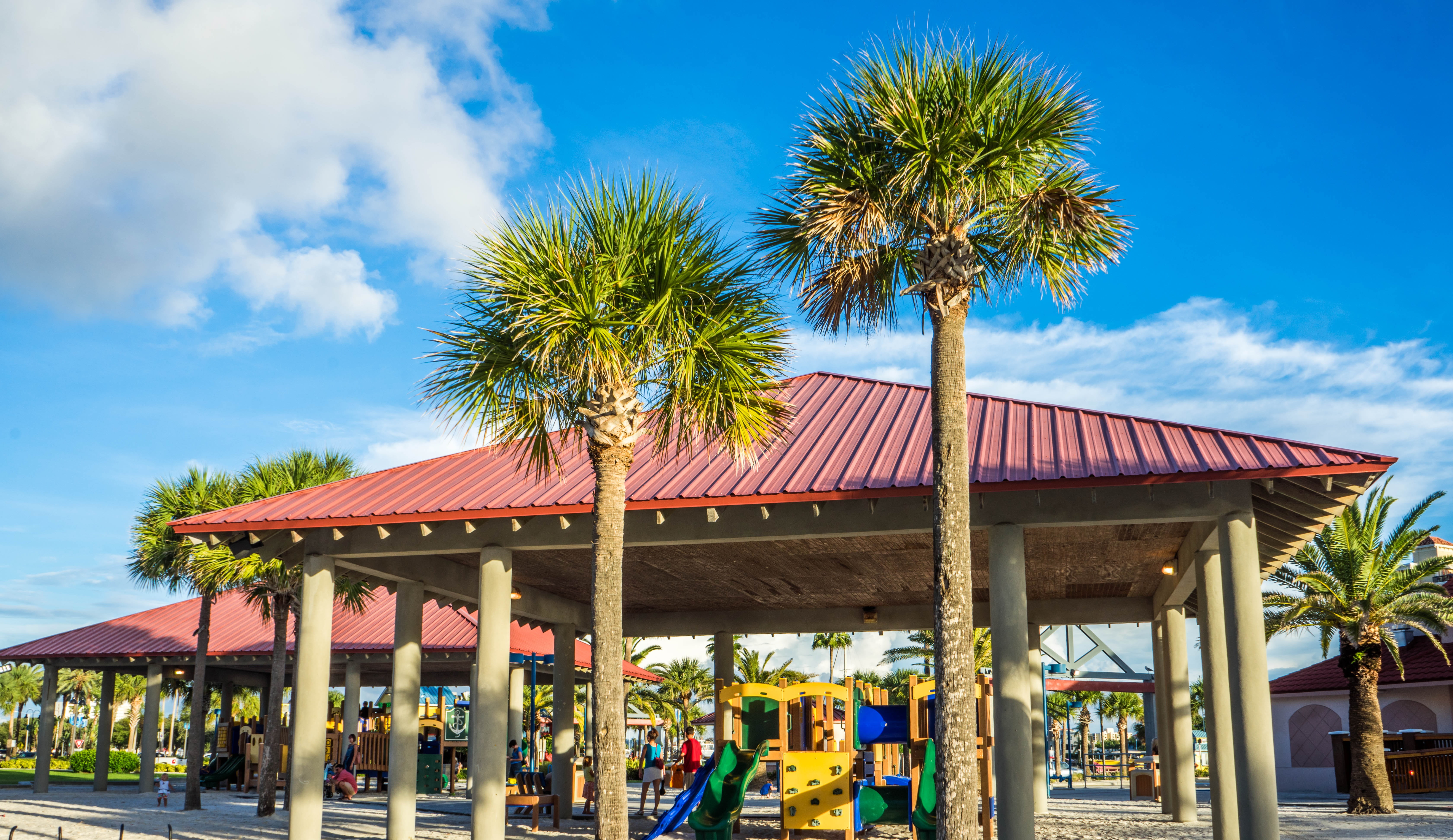 sand, clearwater beach, tree trunk, plant, florida, city, playground, blue, nature, shore, architecture, roof, tropical, cloud - sky, outdoors, business, HD Wallpaper