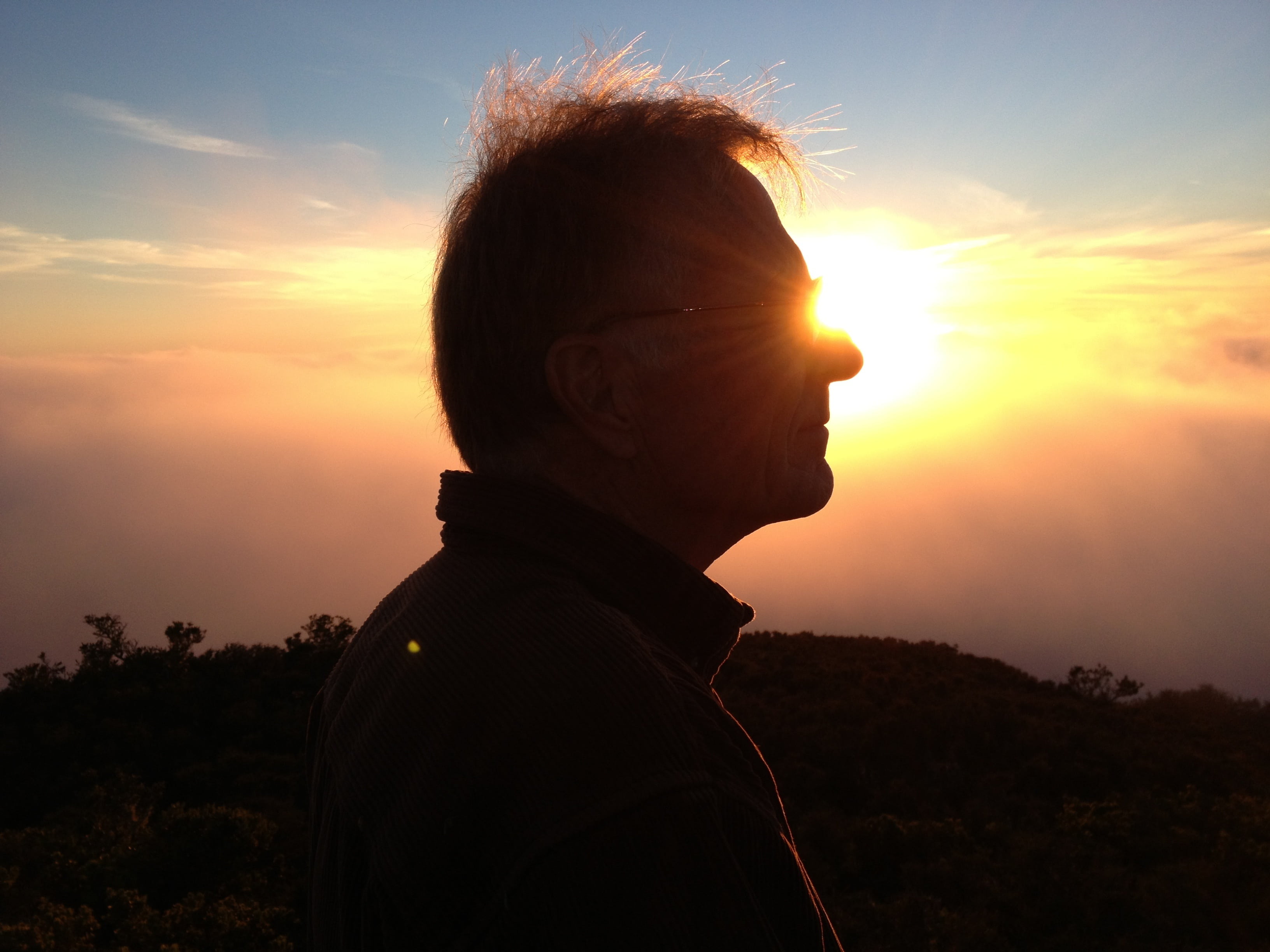 portrait, contemplation, mindful, cloud - sky, sunset, sunbeam, lifestyles, man, mountain, headshot, orange color, profile view, leisure activity, sunlight, HD Wallpaper