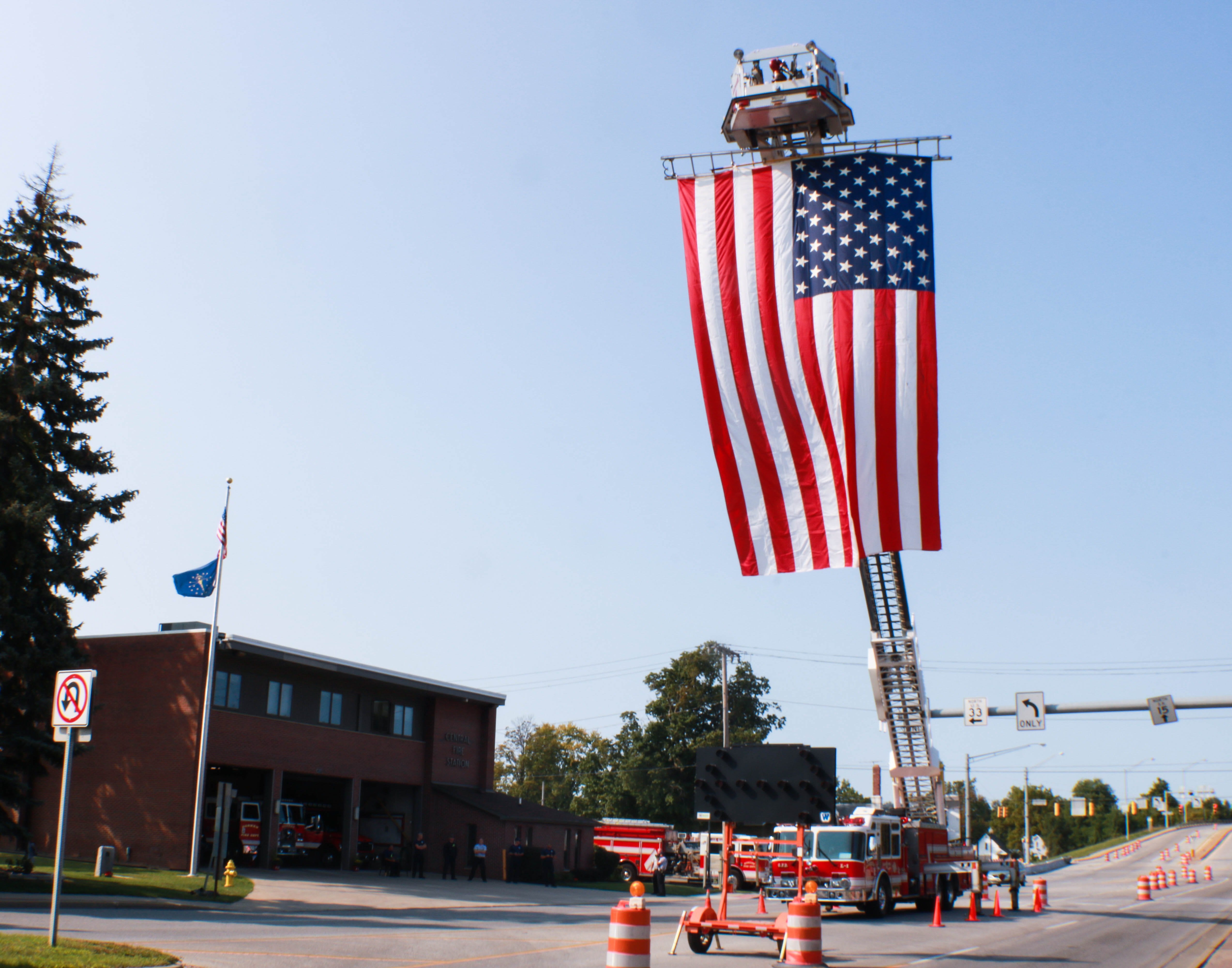 firemen, street, national icon, striped, nature, city, firefighter, independence, american, fireman, 4K, usa, blue, american flag, americanflag, fire truck, HD Wallpaper