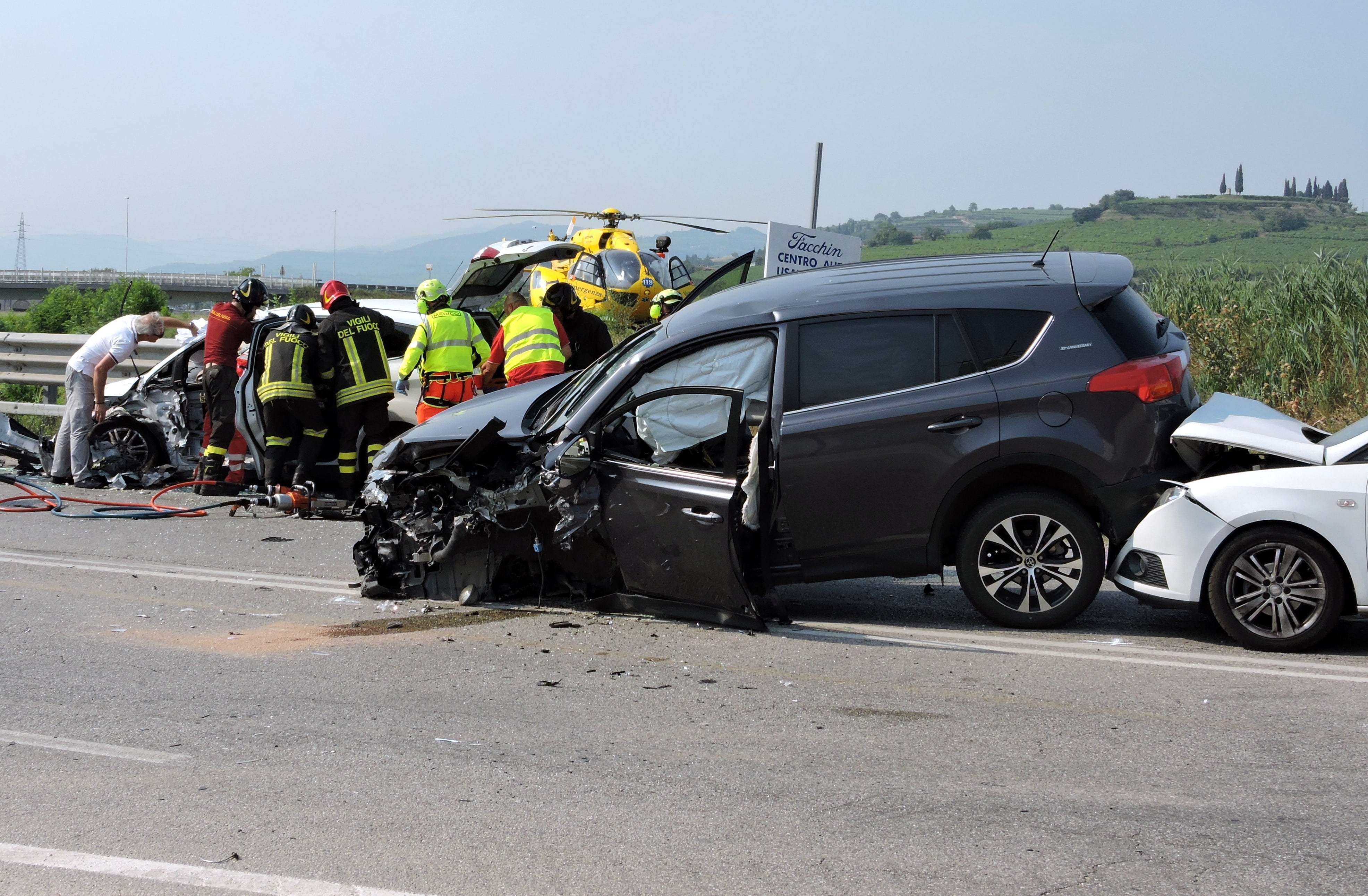 gray, suv, sky, group of people, people, helicopter, crash, damaged, car, safety, emergency services occupation, occupation, accidents and disasters, firemen, HD Wallpaper