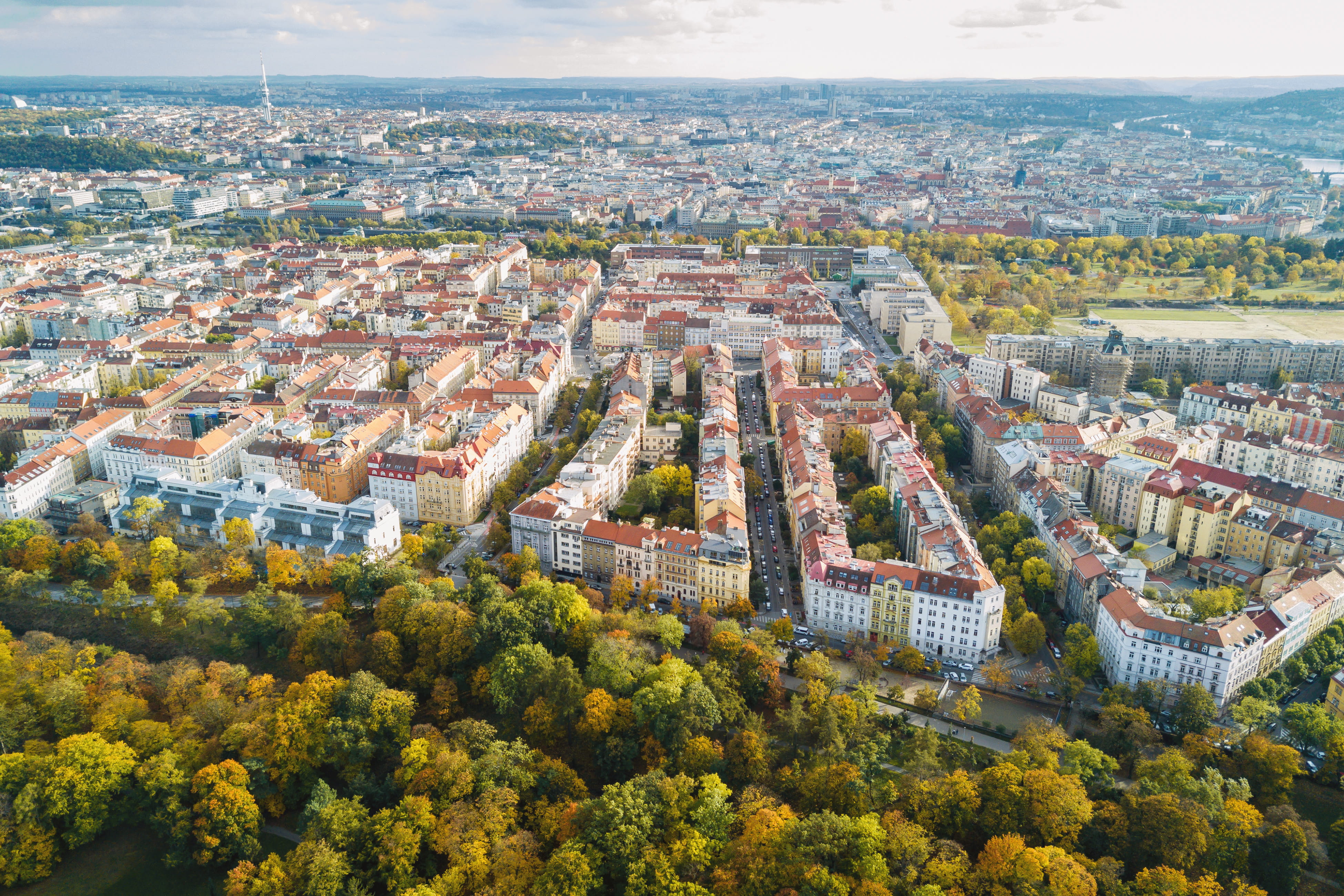 outdoors, high angle view, historic, building, aerial, sky, tree, cloud - sky, view, nature, city, built structure, aerial view, prague, townscape, no people, HD Wallpaper