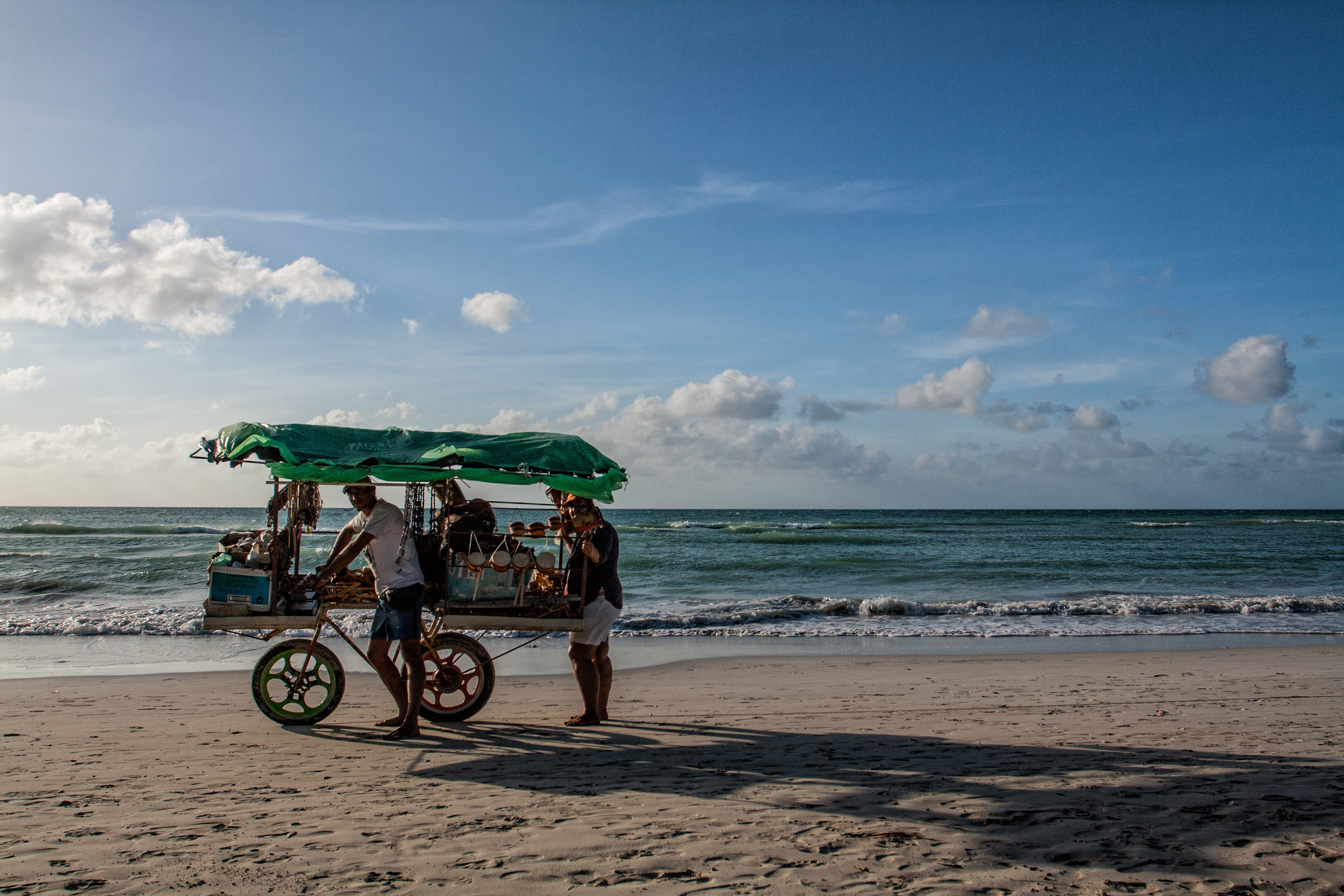 travel, Cuba, cuba, on the beach, travel Locations, beach, vendors, land, water, was captured, mode of transportation, day, captured, sky, horizon over water, HD Wallpaper