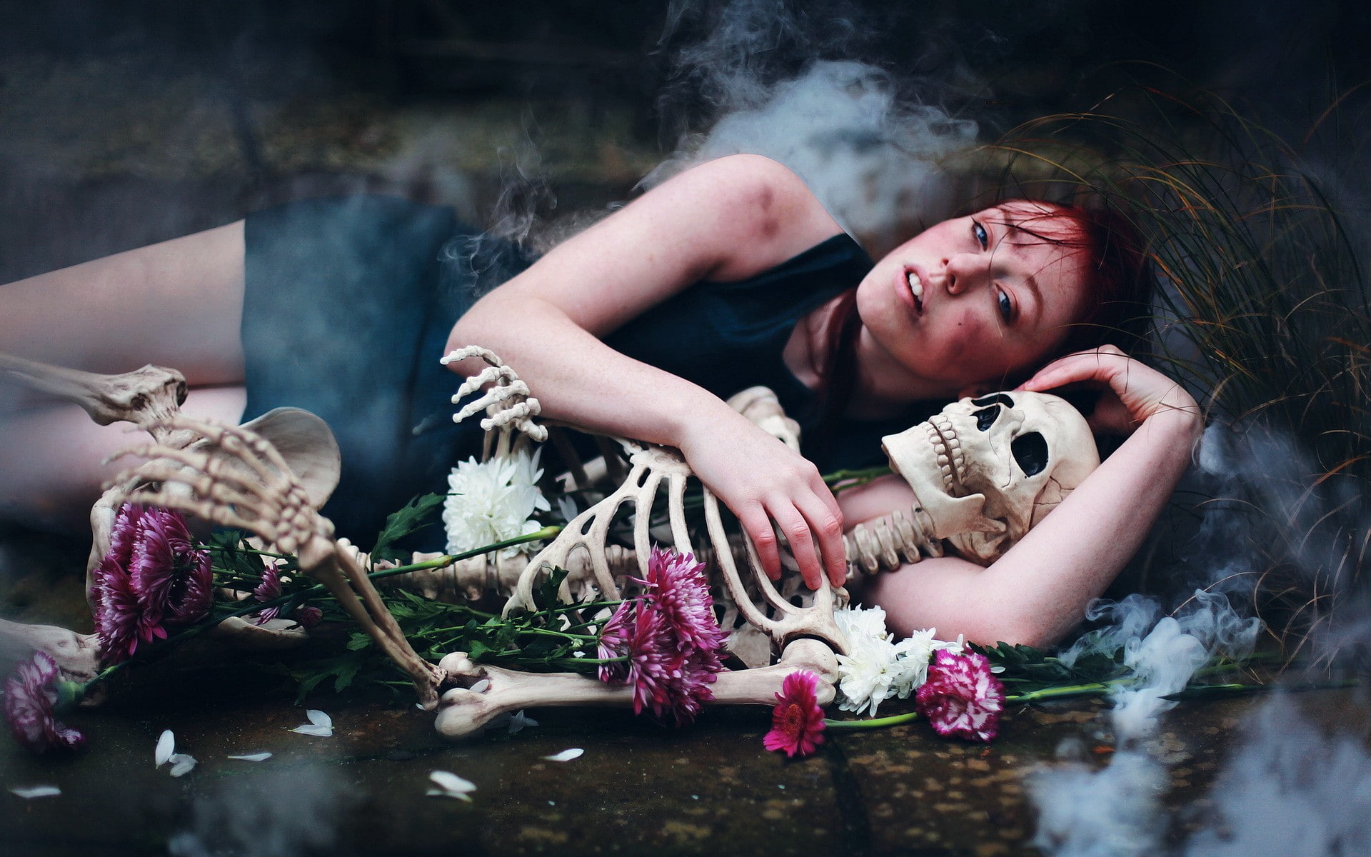 couple, corpse, 1080P, blue dress, women outdoors, women, Conceptual, HD Wallpaper