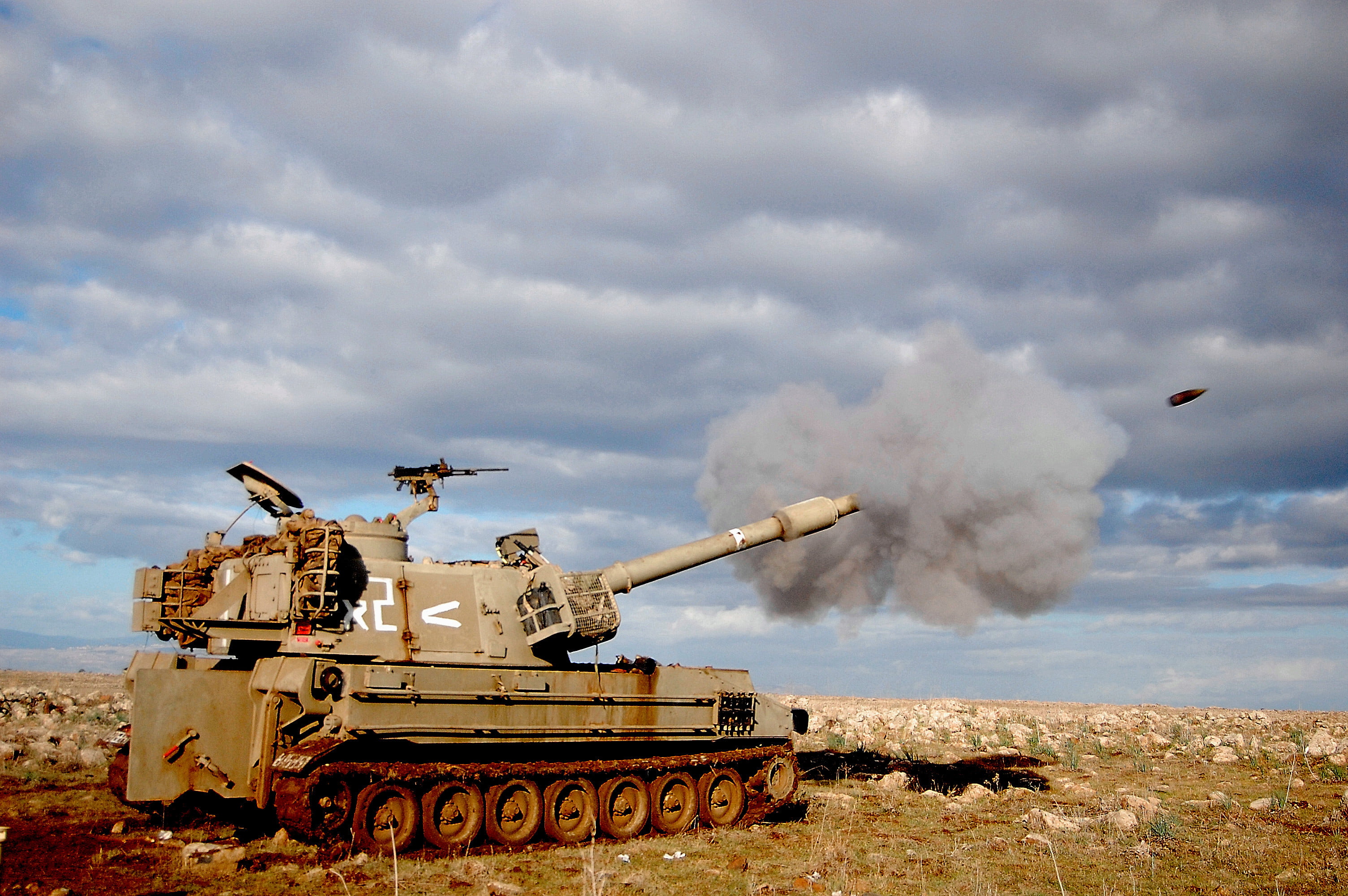 security, military, nature, 155 mm, mode of transportation, sau, fighting, war, 2K, gray, armored tank, sky, shot, weapon, government, aggression, the Israeli defense forces, HD Wallpaper