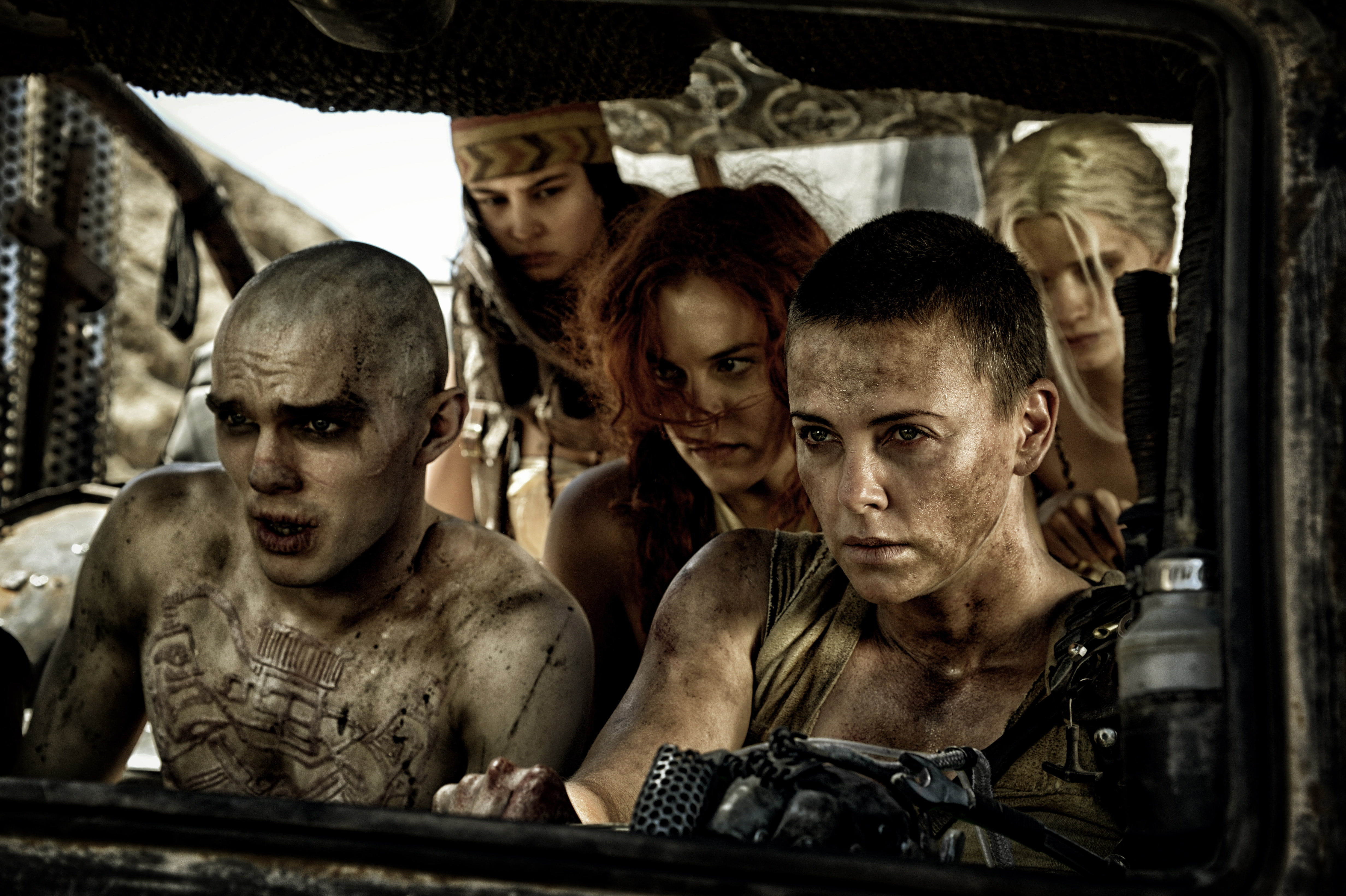 Riley Keogh, Charlize Theron, Riley Keough, frame, 4K, postapokalipsis, Mad Max: Fury Road, Nicholas Hoult, HD Wallpaper