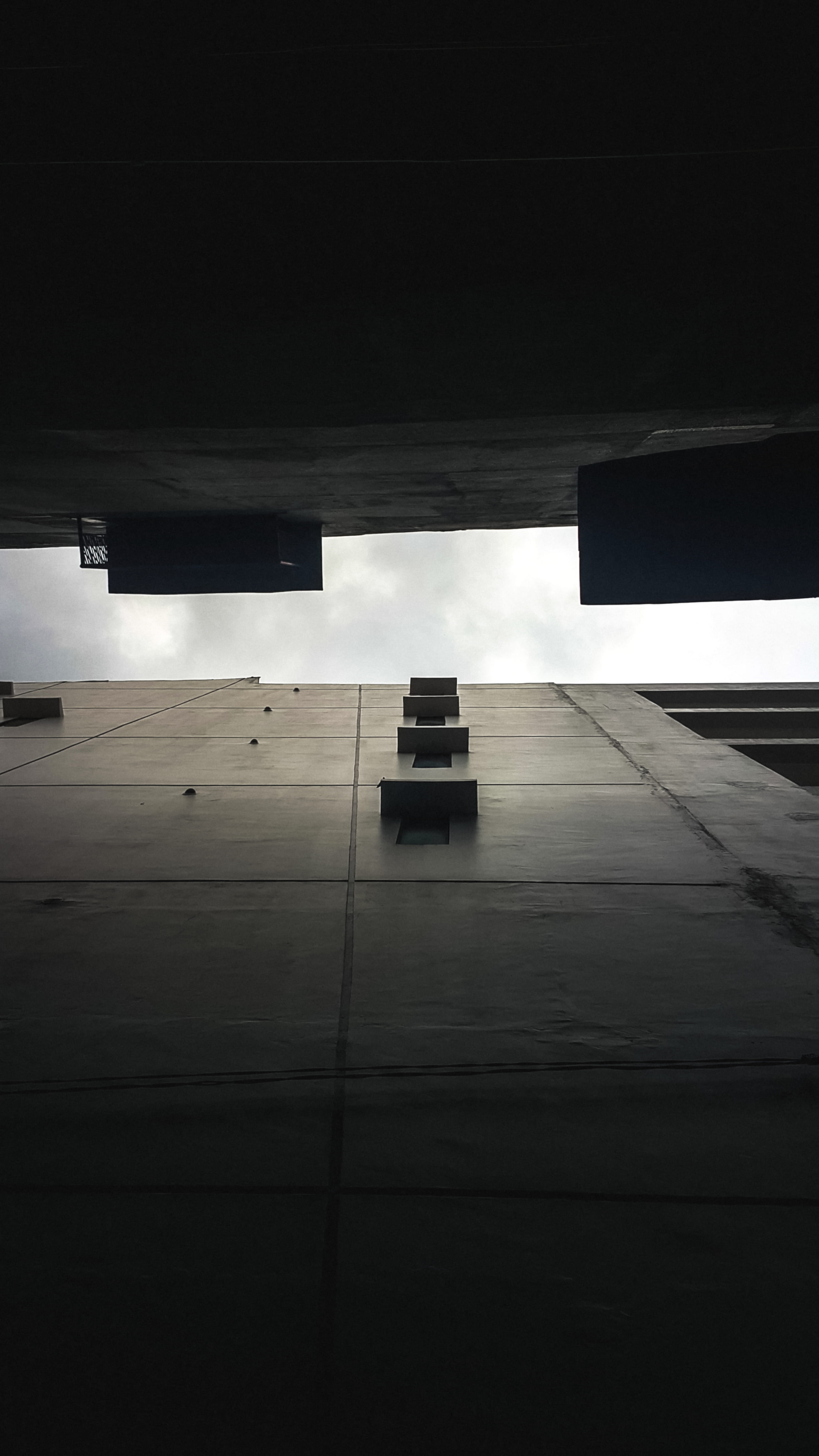 parking lot, copy space, looking up, window, floor, sky, outdoors, makassar, wall - building feature, office building, could, empty, indonesia, parking garage, Phone HD Wallpaper
