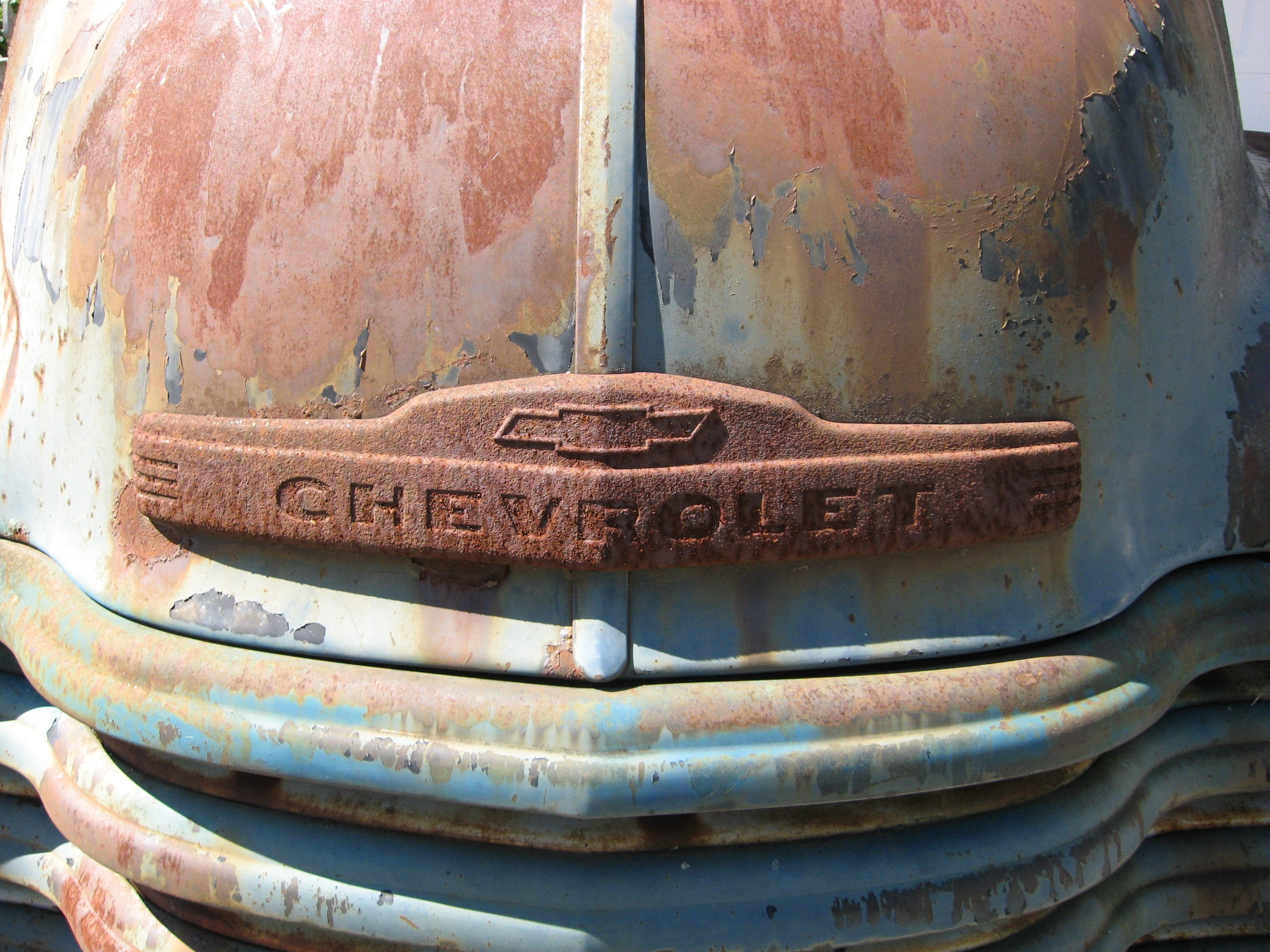 indoors, rusty, aged, Vintage, Old, retro, Vehicle, damaged, chevrolet, rundown, rustic, forgotten, run-down, no people, decay, full frame, obsolete, deterioration, HD Wallpaper