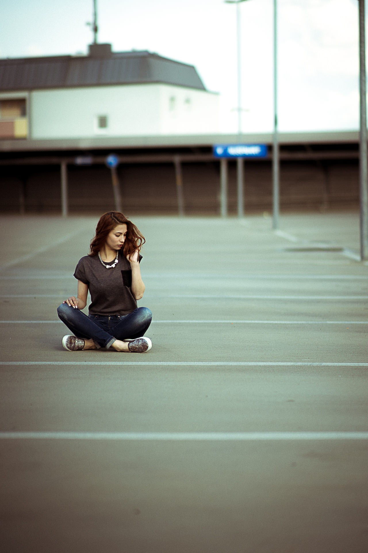 street, jeans, 1080P, Victoria Ryzhevolosaya, cross-legged, beautiful woman, day, women, teenager, model, outdoors, city life, beauty, hairstyle, full length, Phone HD Wallpaper